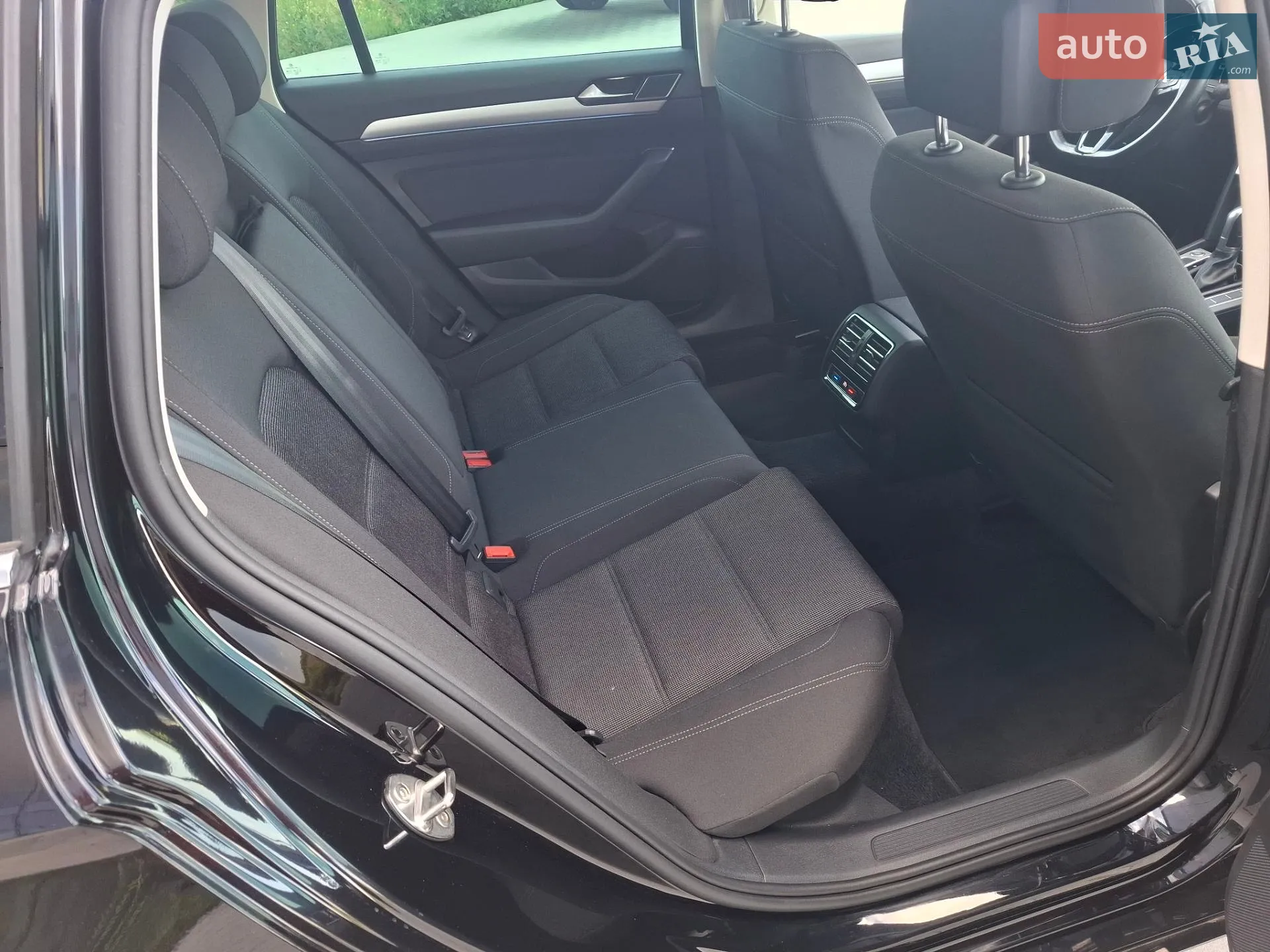 2018 Volkswagen Passat - мініатюра 19
