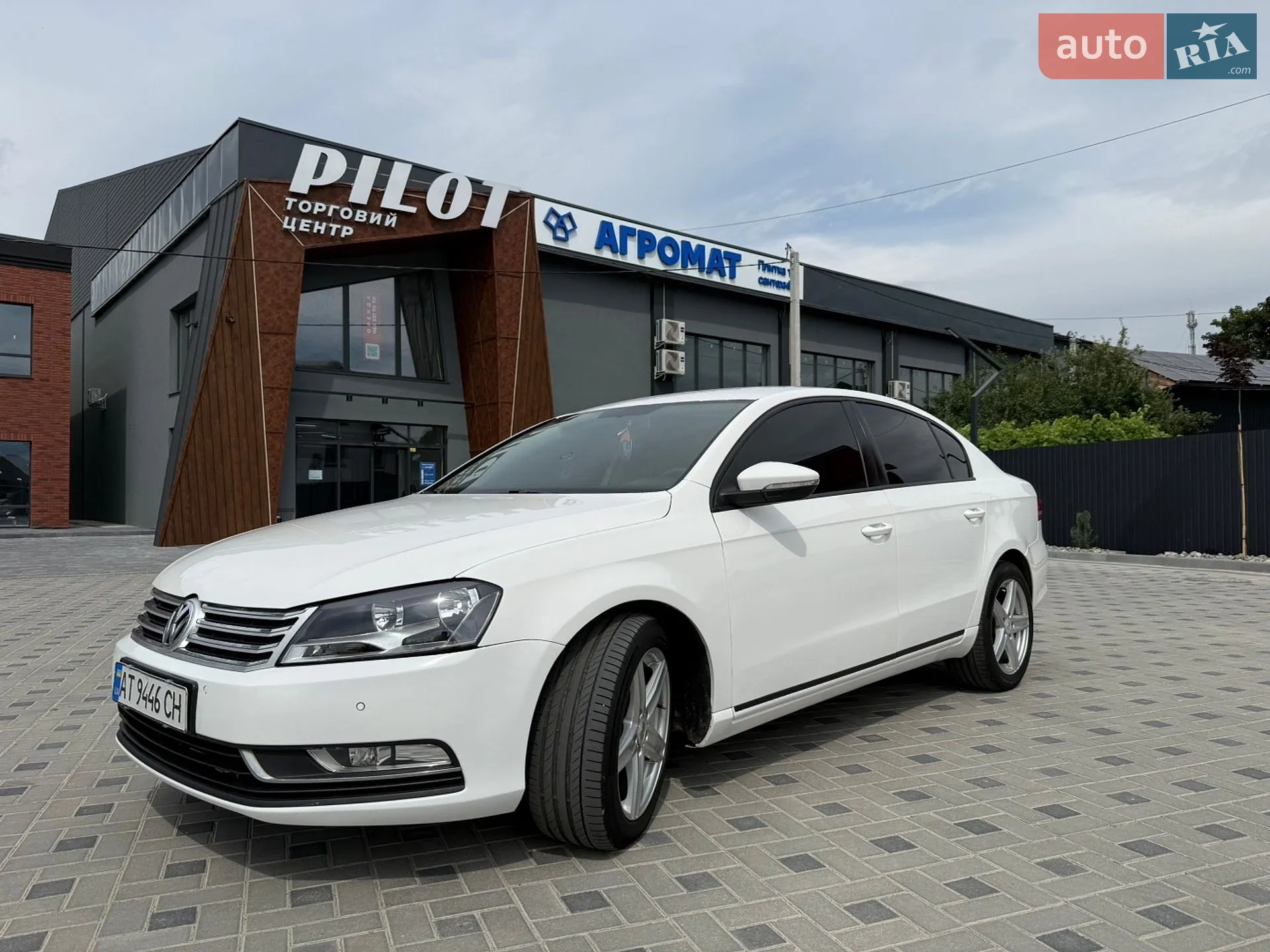 2013 Volkswagen Passat - мініатюра 3