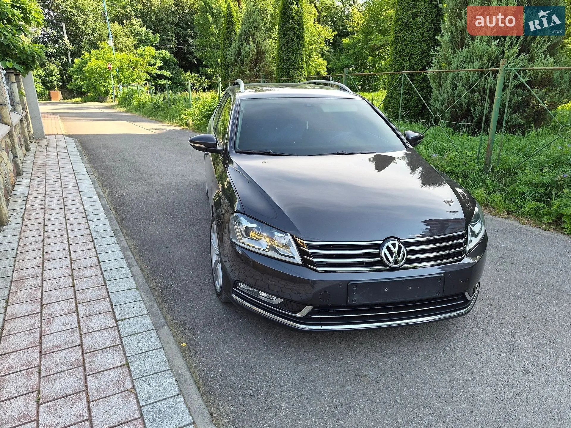 2011 Volkswagen Passat - мініатюра 2