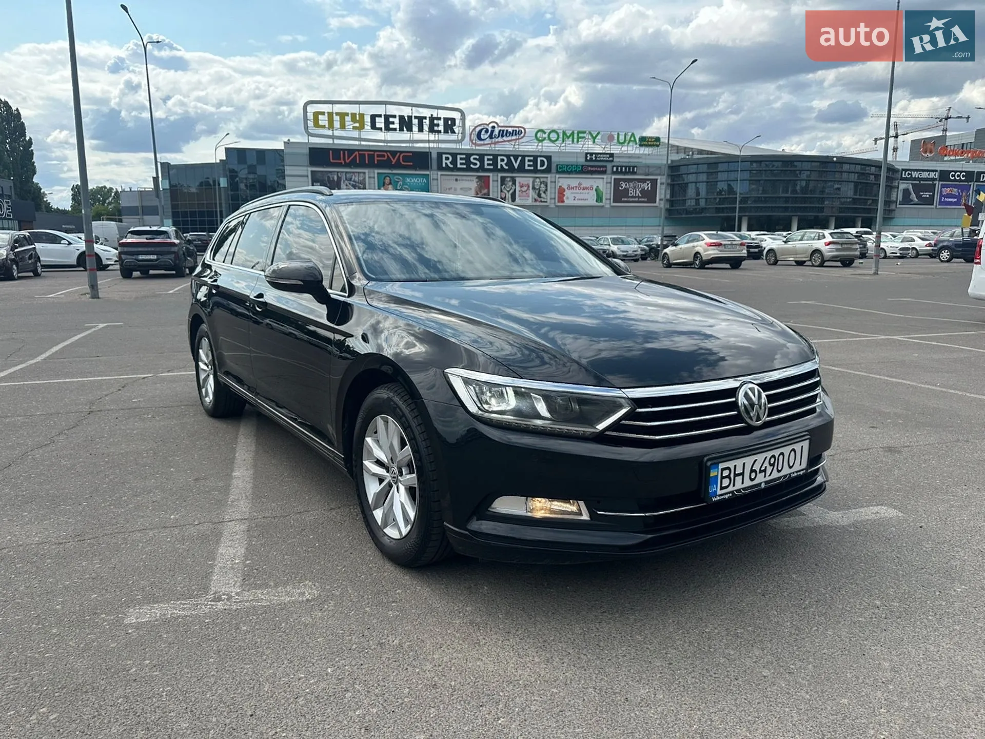 2017 Volkswagen Passat - фото 1