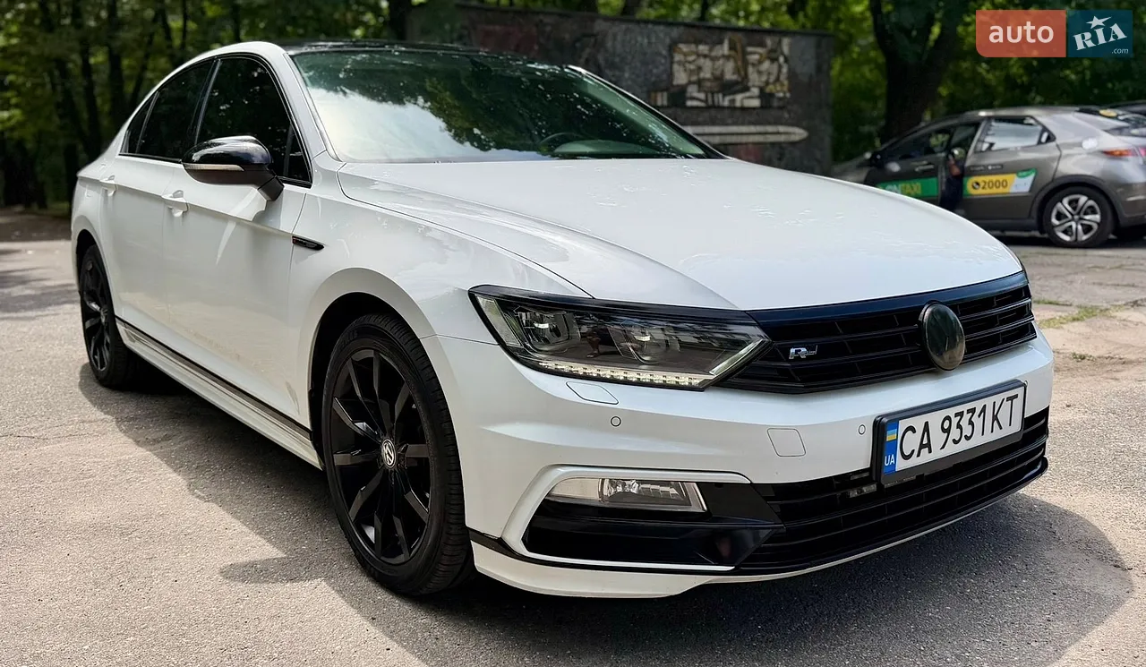 2016 Volkswagen Passat - мініатюра 16