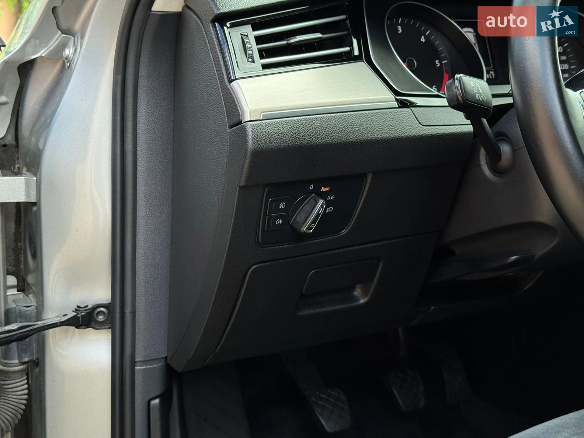2015 Volkswagen Passat - мініатюра 40