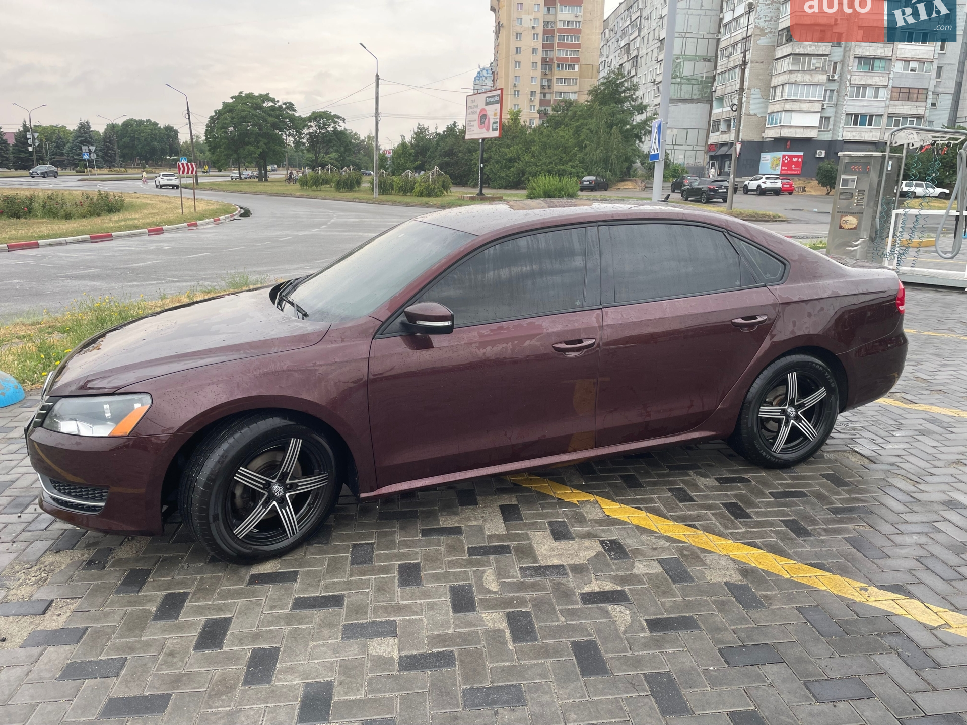 2013 Volkswagen Passat - мініатюра 2
