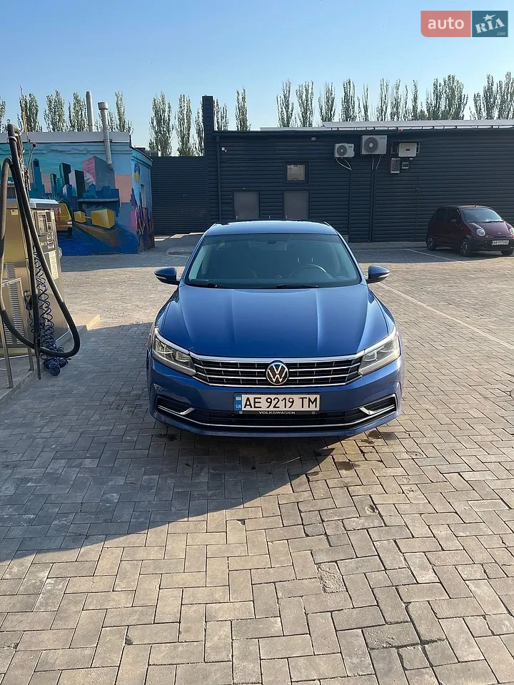 2016 Volkswagen Passat - мініатюра 15