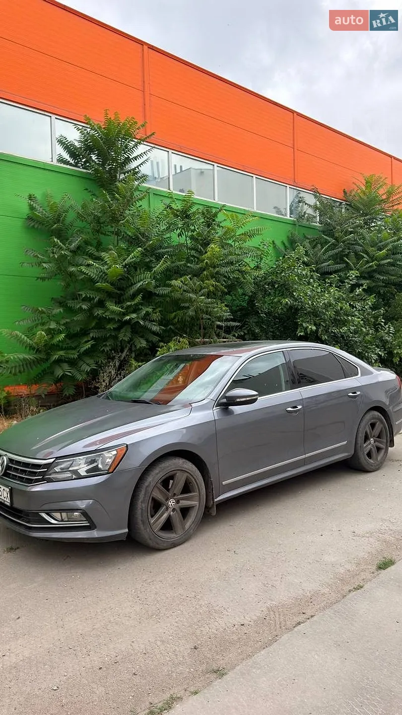 2017 Volkswagen Passat - мініатюра 3