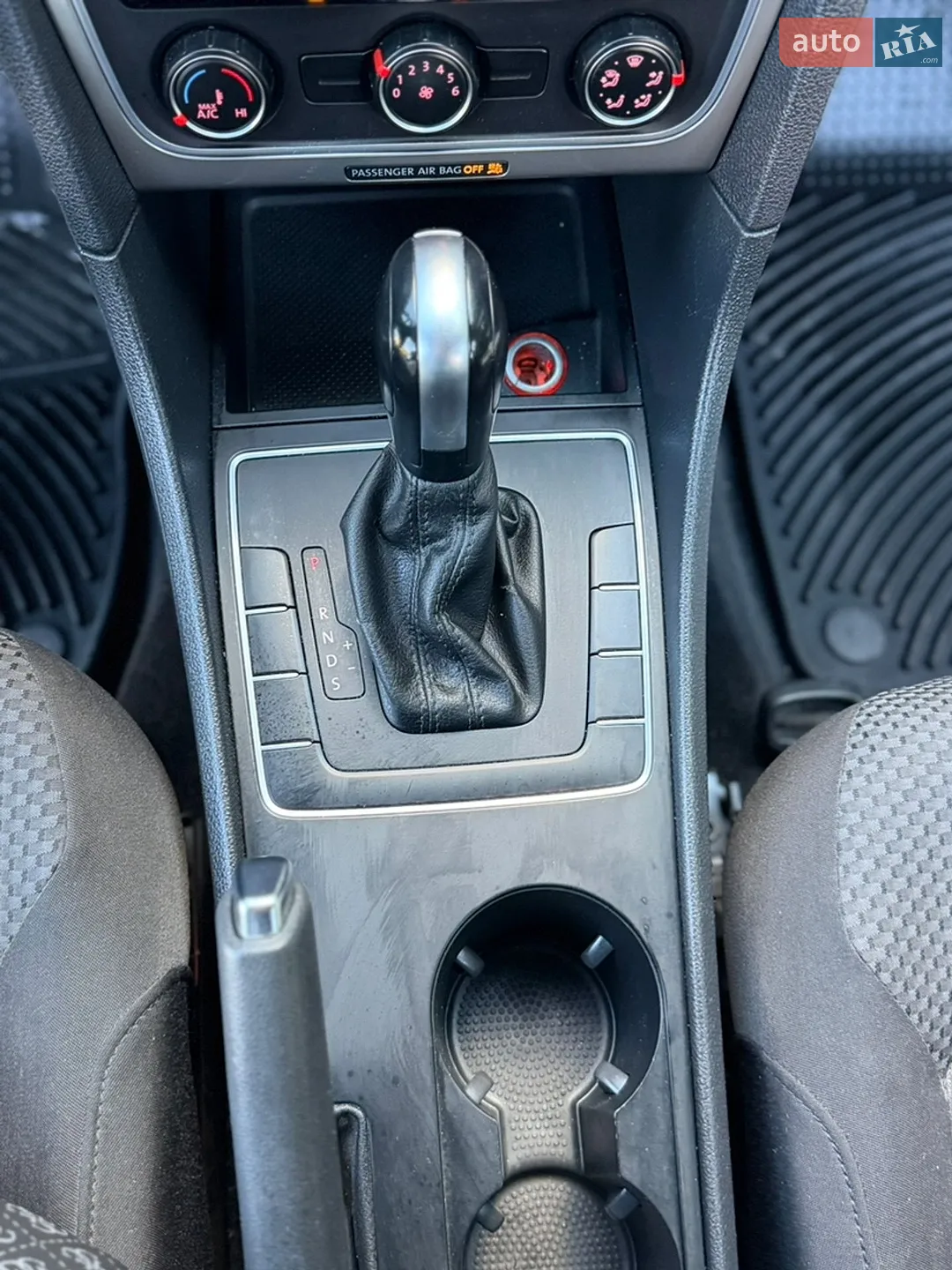 2015 Volkswagen Passat - мініатюра 31