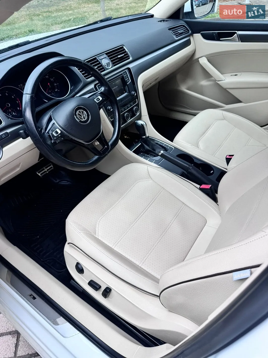 2016 Volkswagen Passat - мініатюра 14