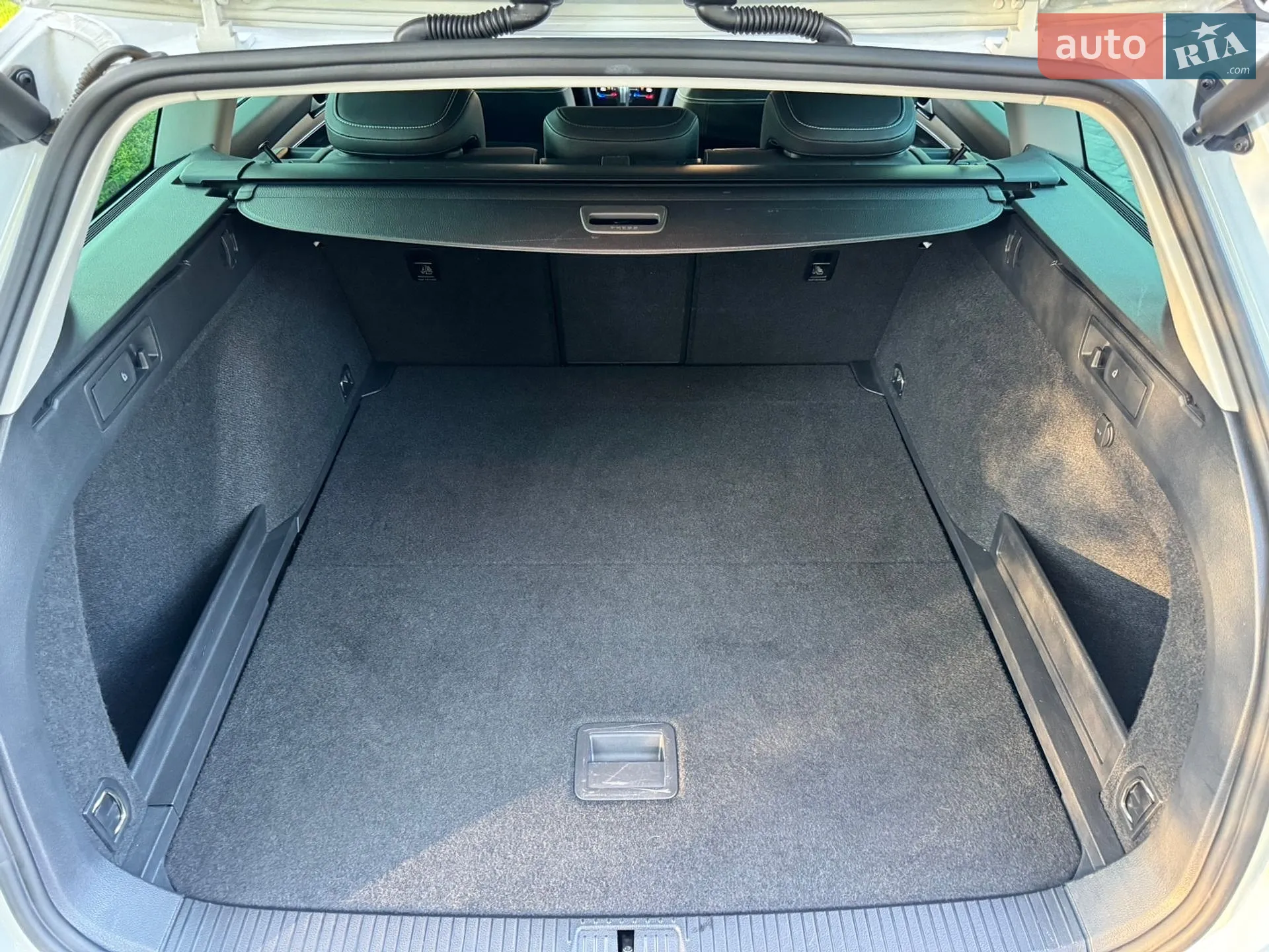 2022 Volkswagen Passat - мініатюра 92