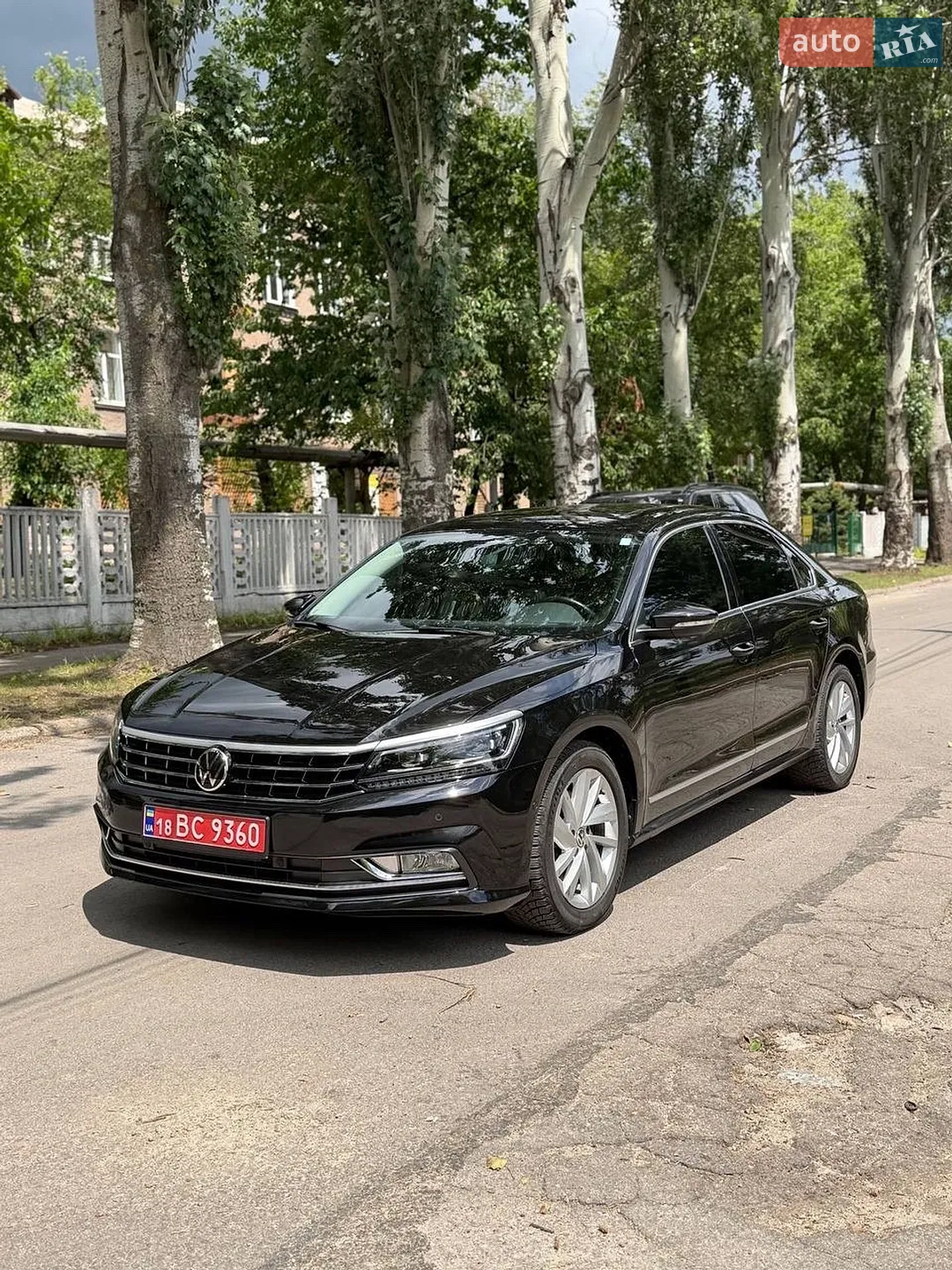 2017 Volkswagen Passat - фото 1