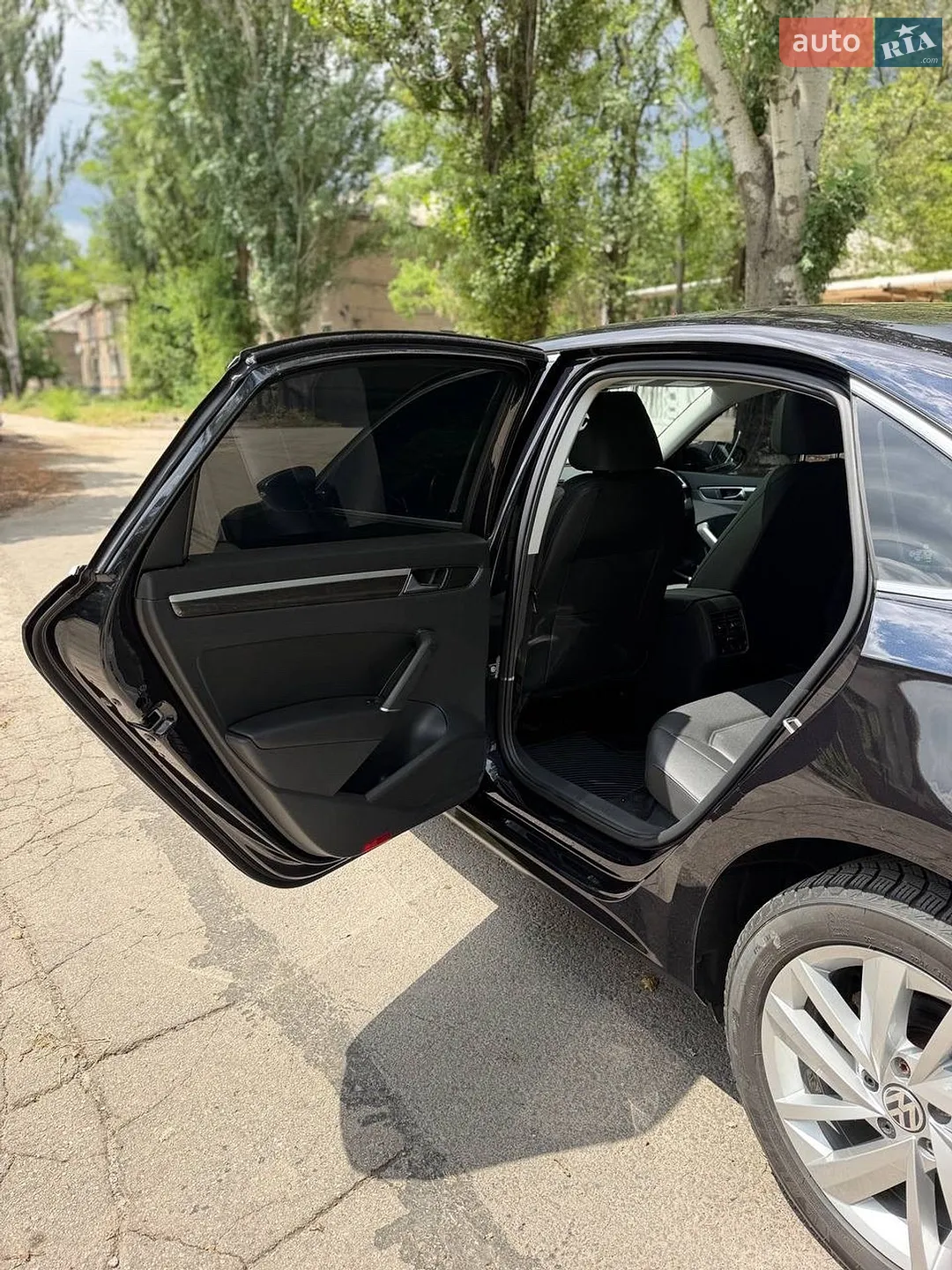 2017 Volkswagen Passat - мініатюра 9