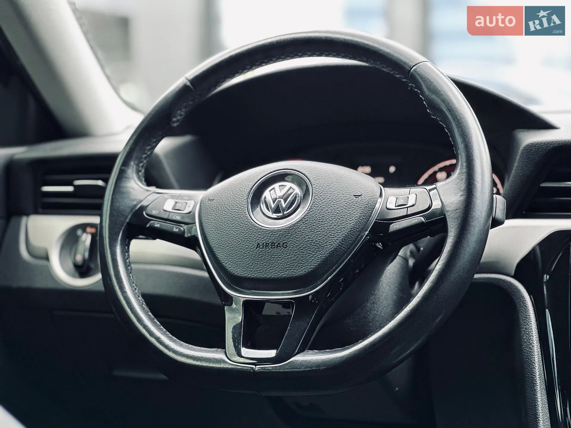 2020 Volkswagen Passat - мініатюра 38