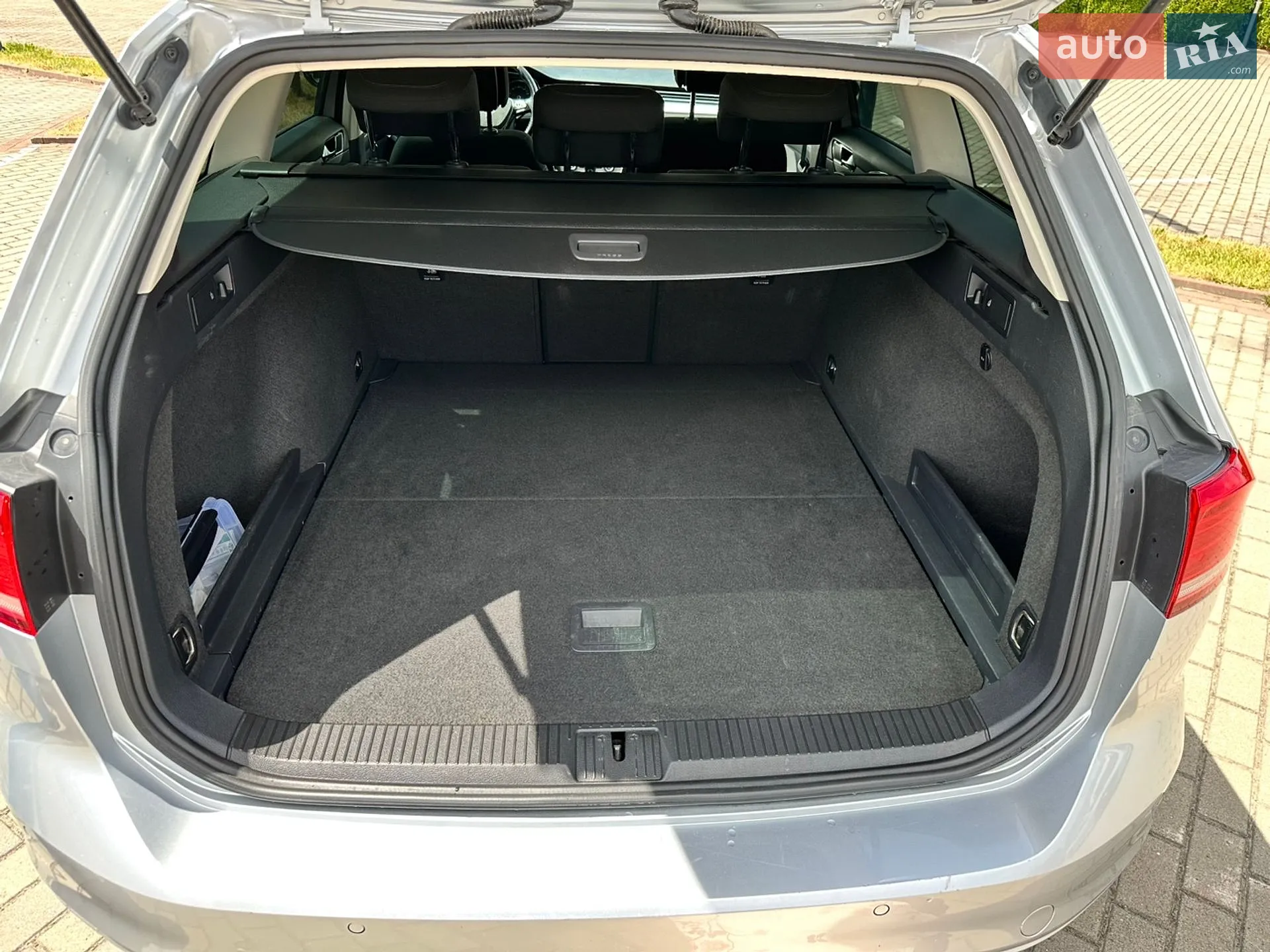 2015 Volkswagen Passat - мініатюра 16