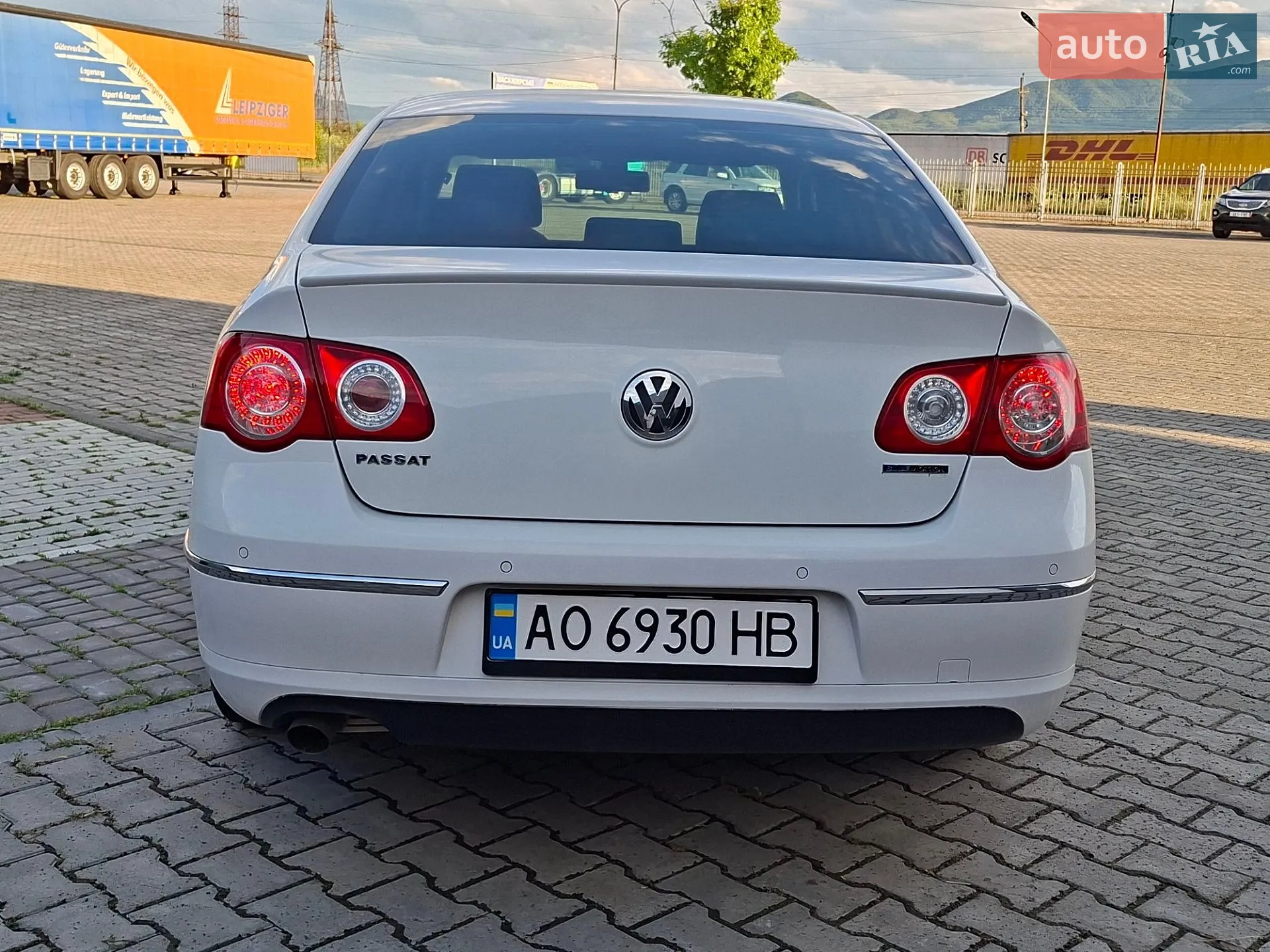 2010 Volkswagen Passat - мініатюра 6