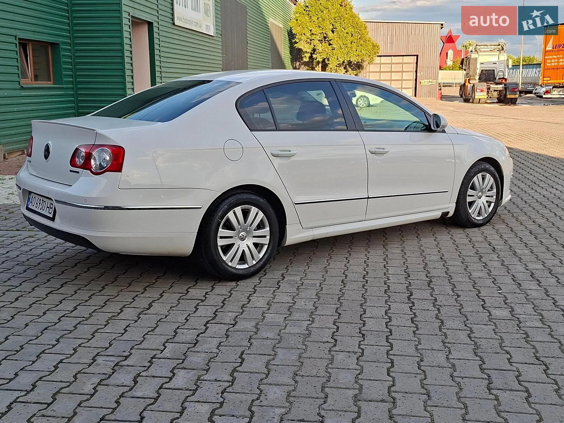 2010 Volkswagen Passat - мініатюра 7