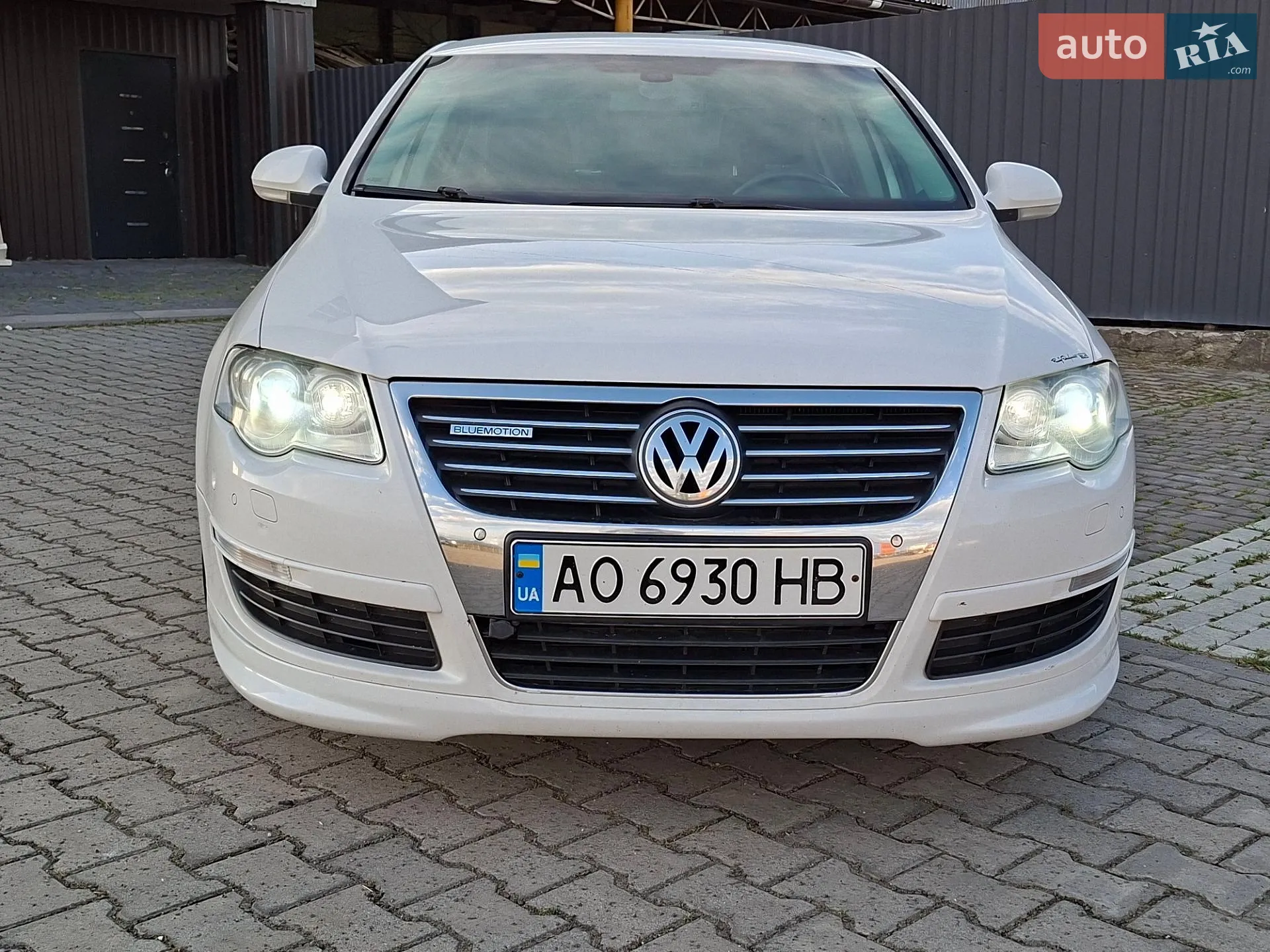 2010 Volkswagen Passat - мініатюра 12