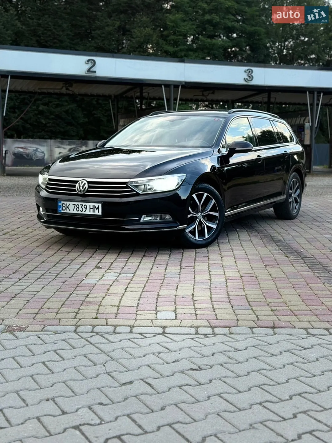 2017 Volkswagen Passat - мініатюра 2