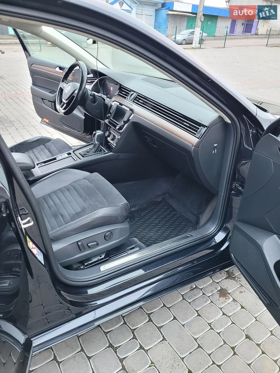 2017 Volkswagen Passat - мініатюра 16