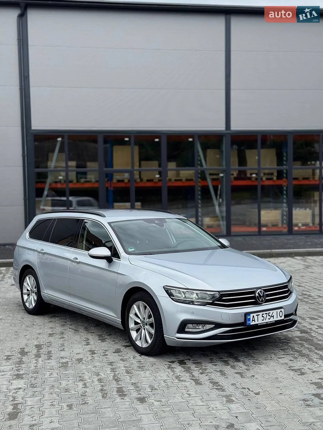 Volkswagen Passat 2022 VIN WVWZZZ3CZNE064509 фото оголошення 2 з 5