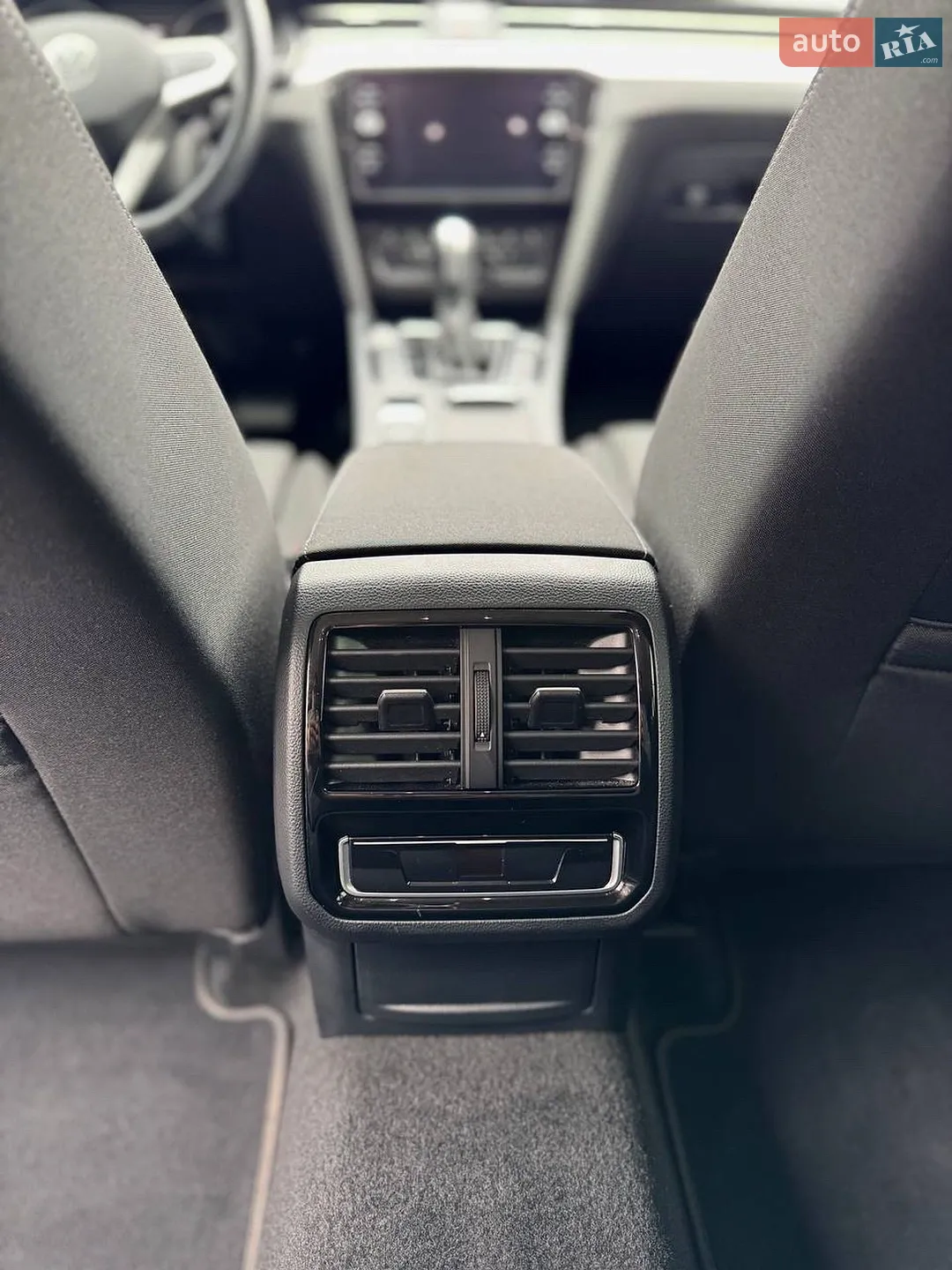 Volkswagen Passat 2022 VIN WVWZZZ3CZNE064509 фото оголошення 30 з 33