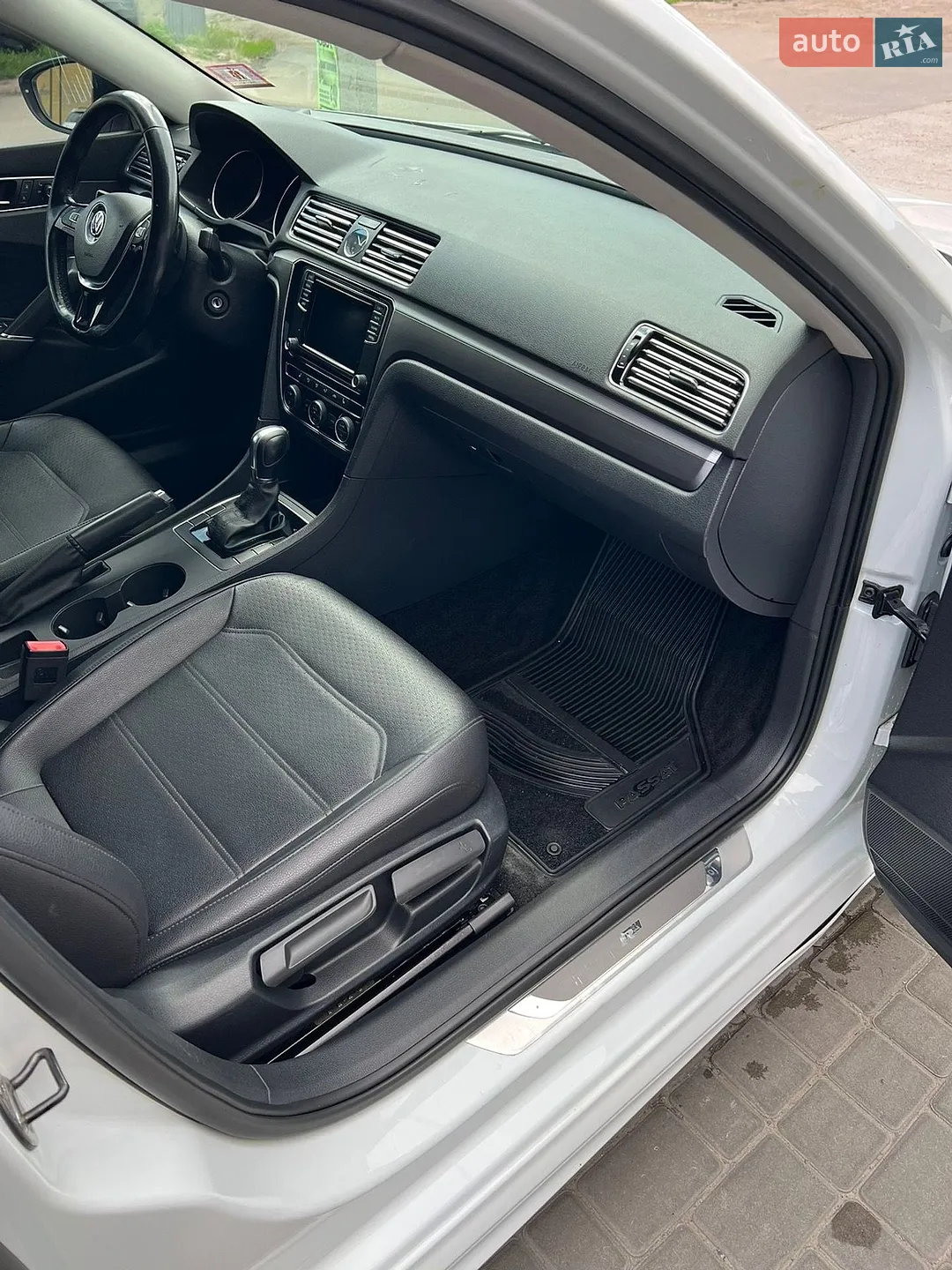 2016 Volkswagen Passat - мініатюра 6