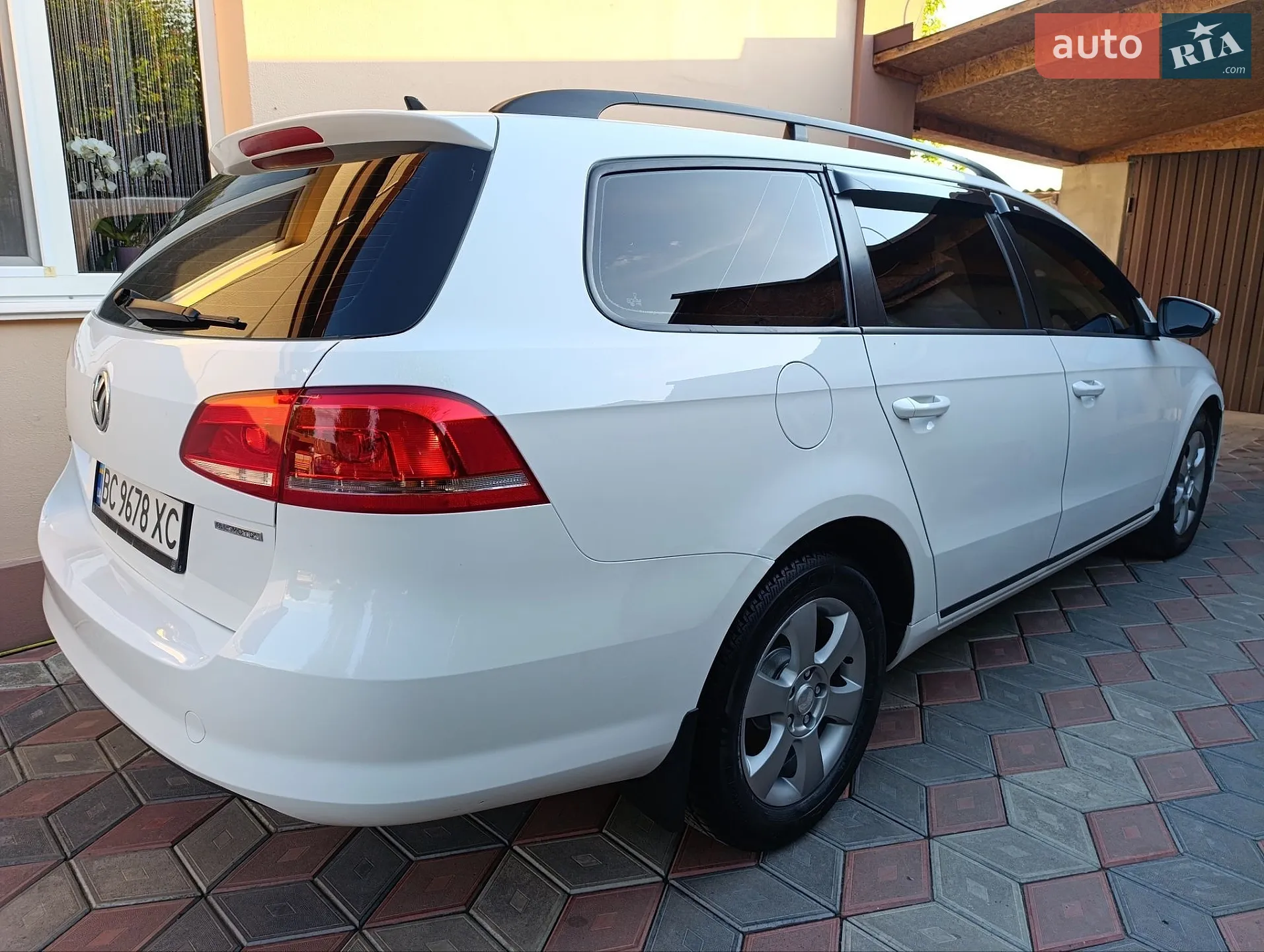 2011 Volkswagen Passat - мініатюра 2