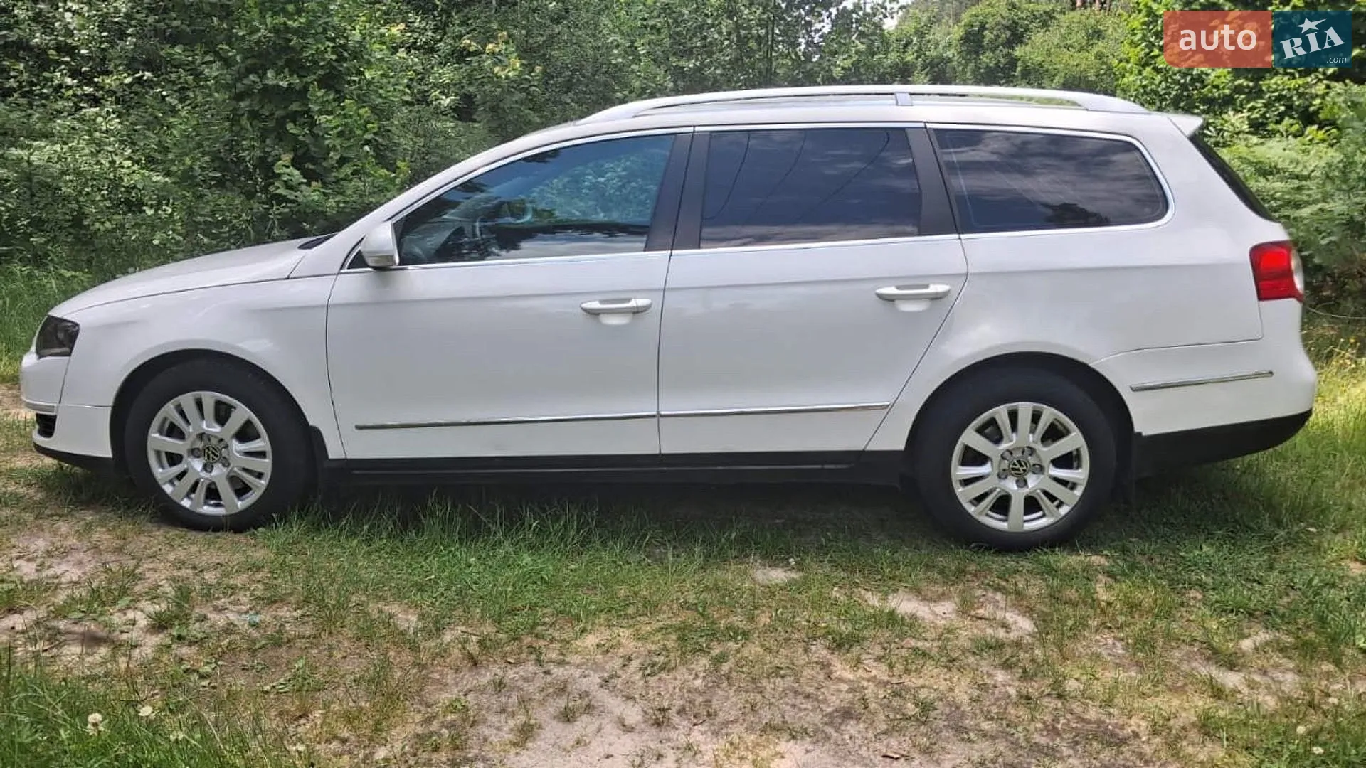 Volkswagen Passat 2010 VIN WVWZZZ3CZAE208374 фото оголошення 4 з 5