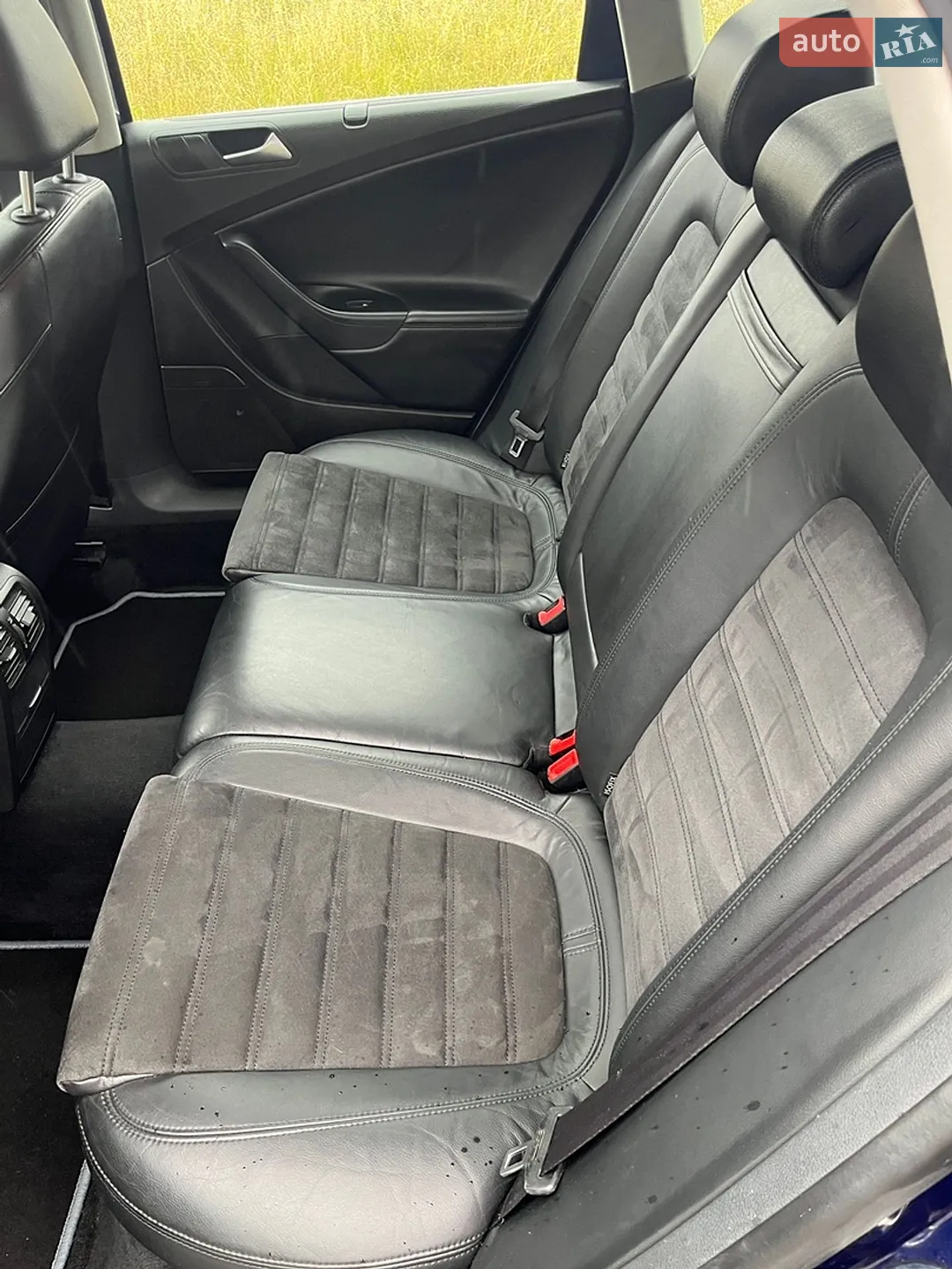 2010 Volkswagen Passat - мініатюра 35