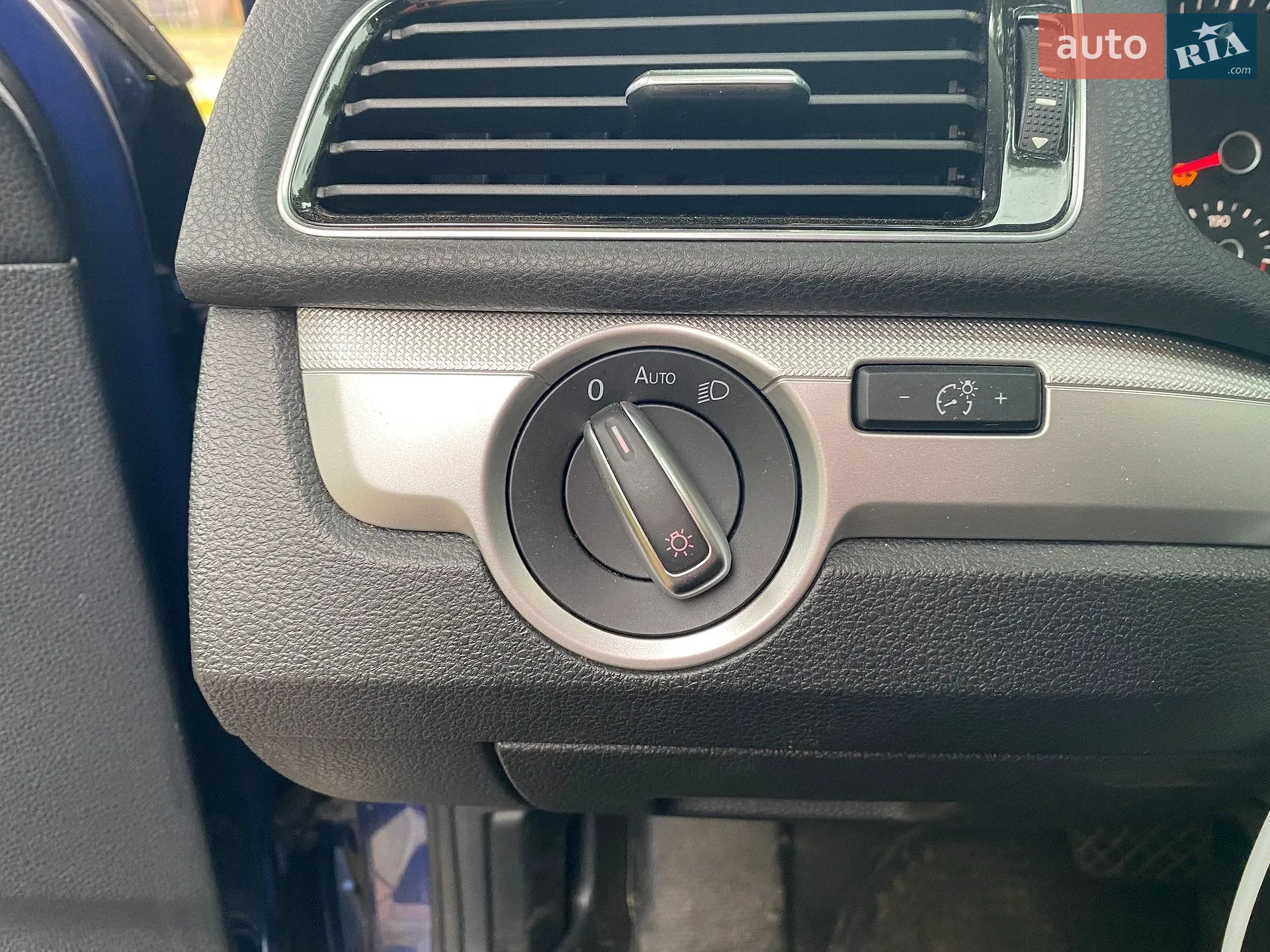 2016 Volkswagen Passat - мініатюра 25