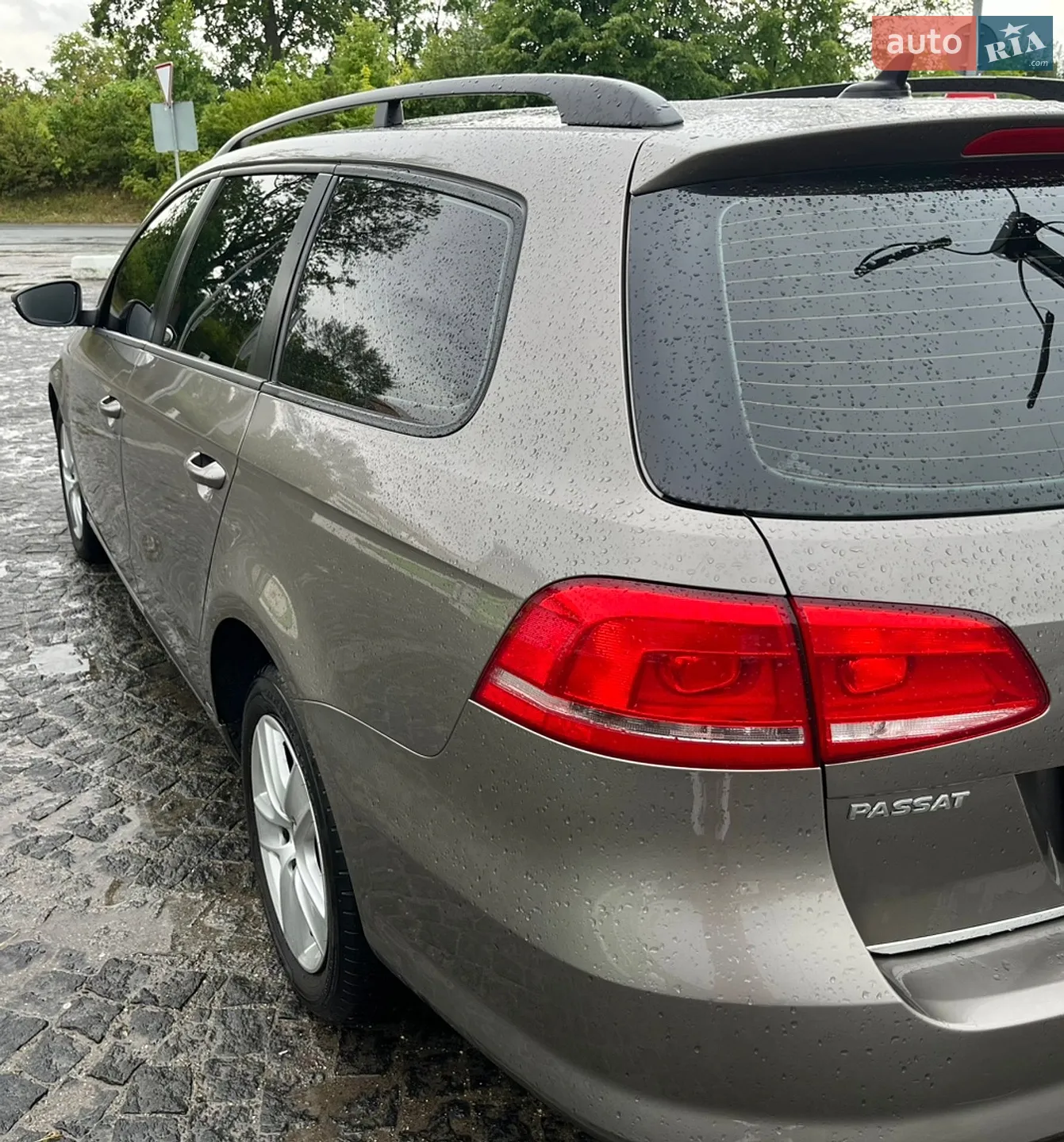 2011 Volkswagen Passat - мініатюра 32