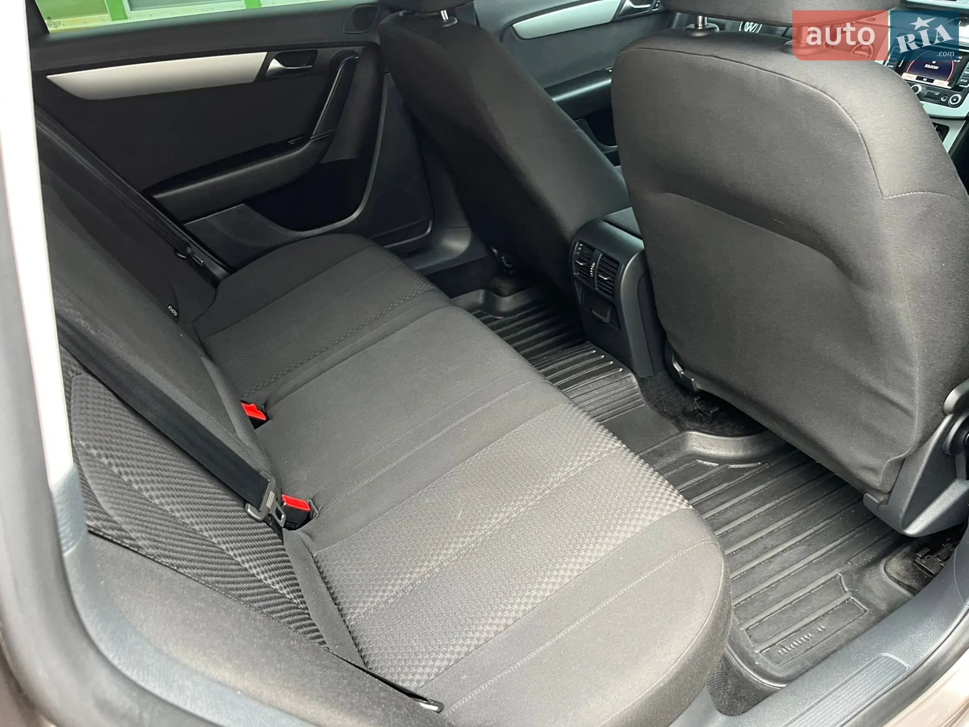2011 Volkswagen Passat - мініатюра 76