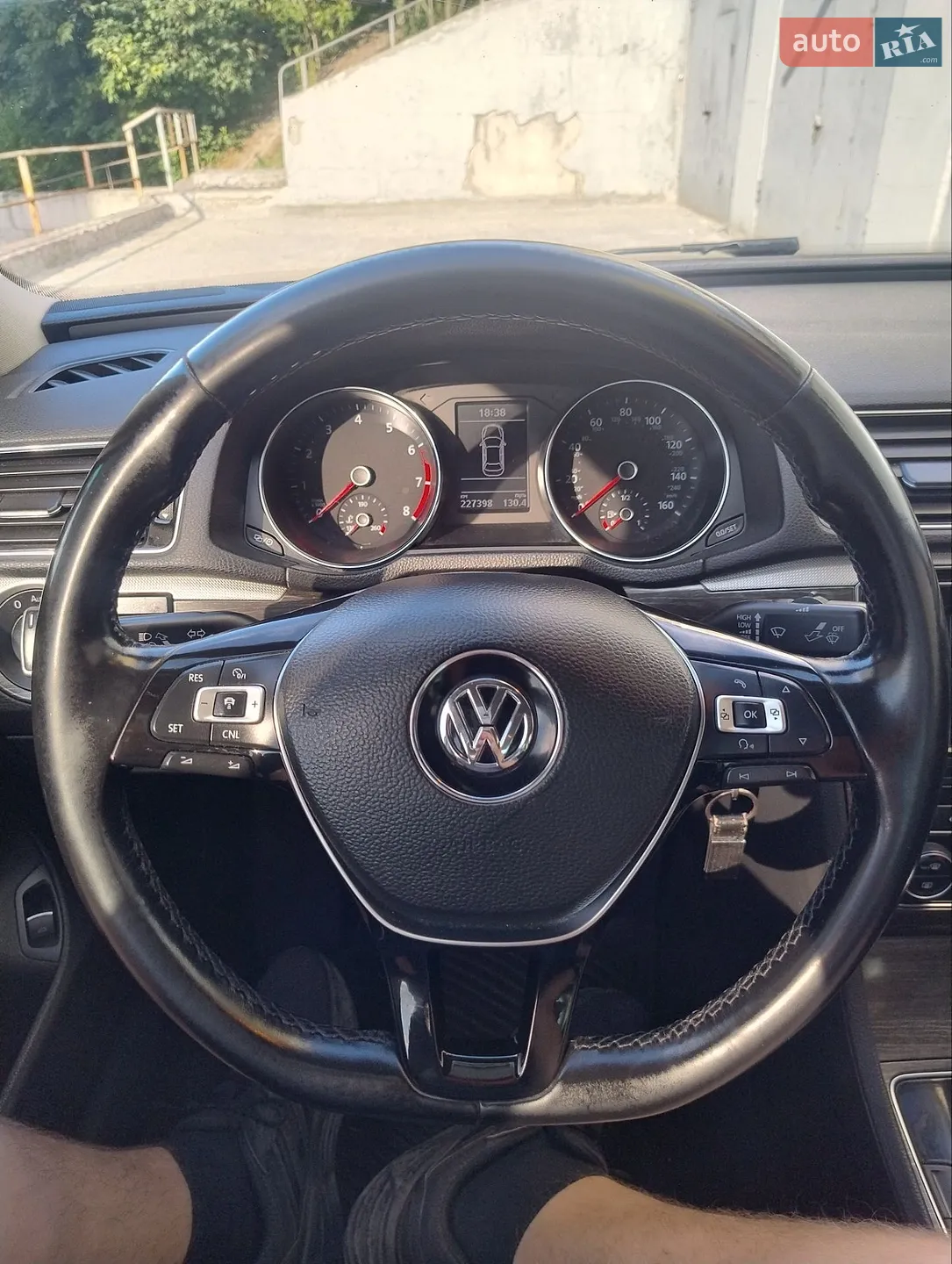2016 Volkswagen Passat - мініатюра 39