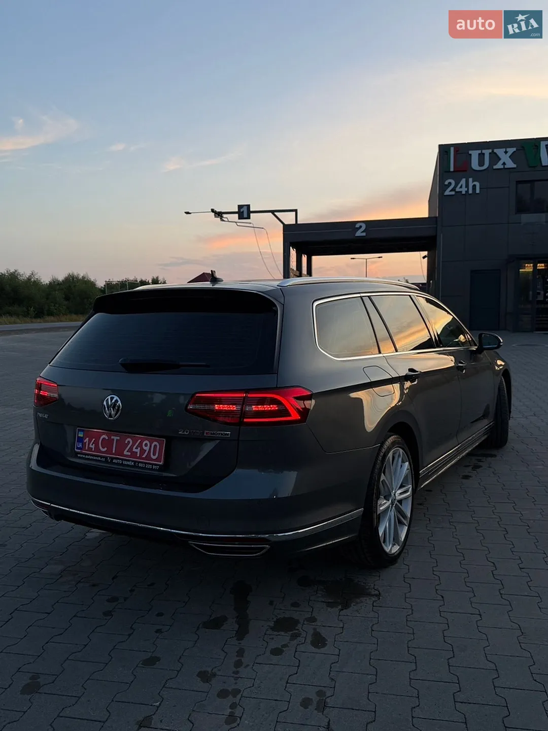 2015 Volkswagen Passat - мініатюра 18