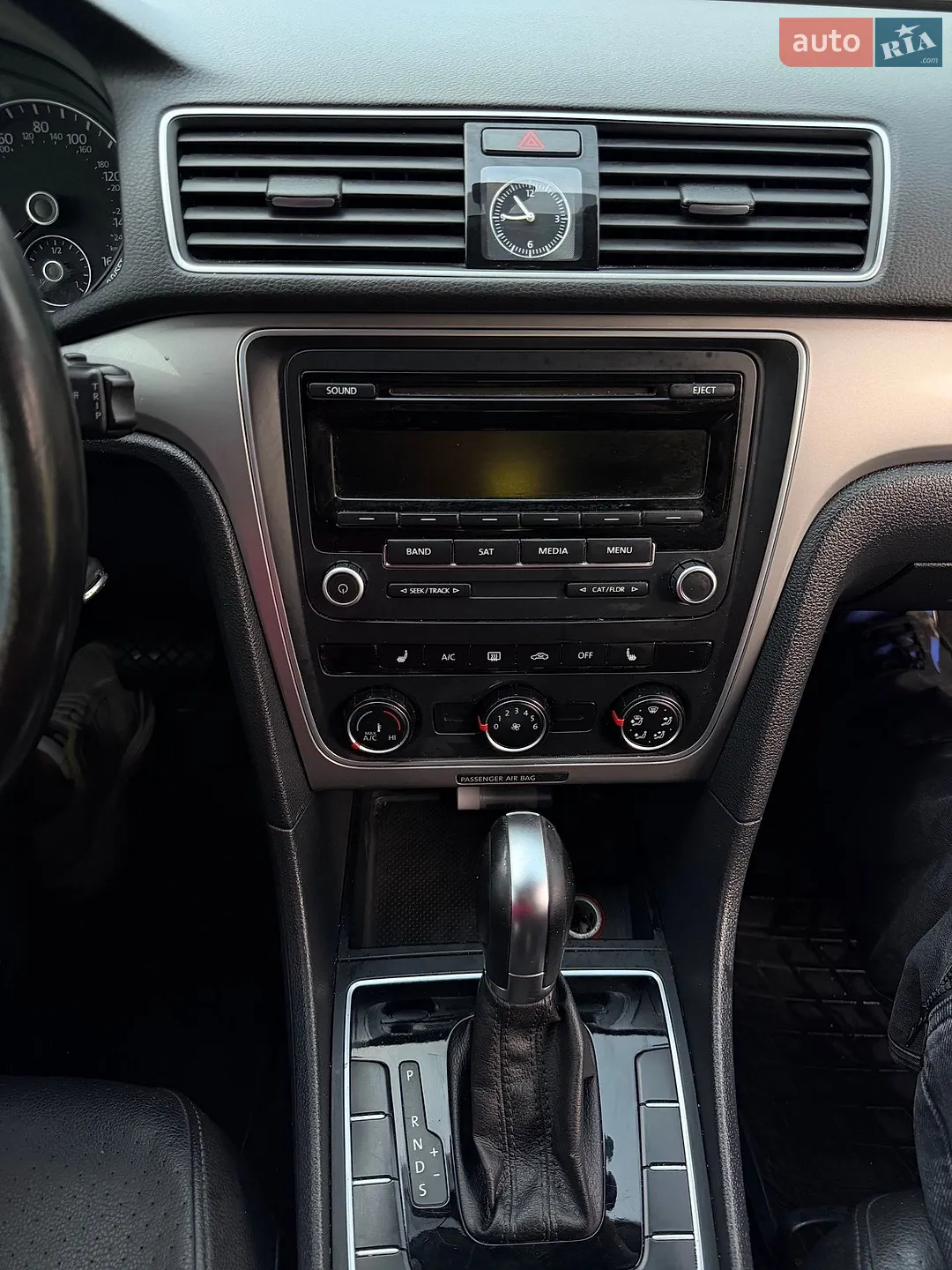 2015 Volkswagen Passat - мініатюра 16
