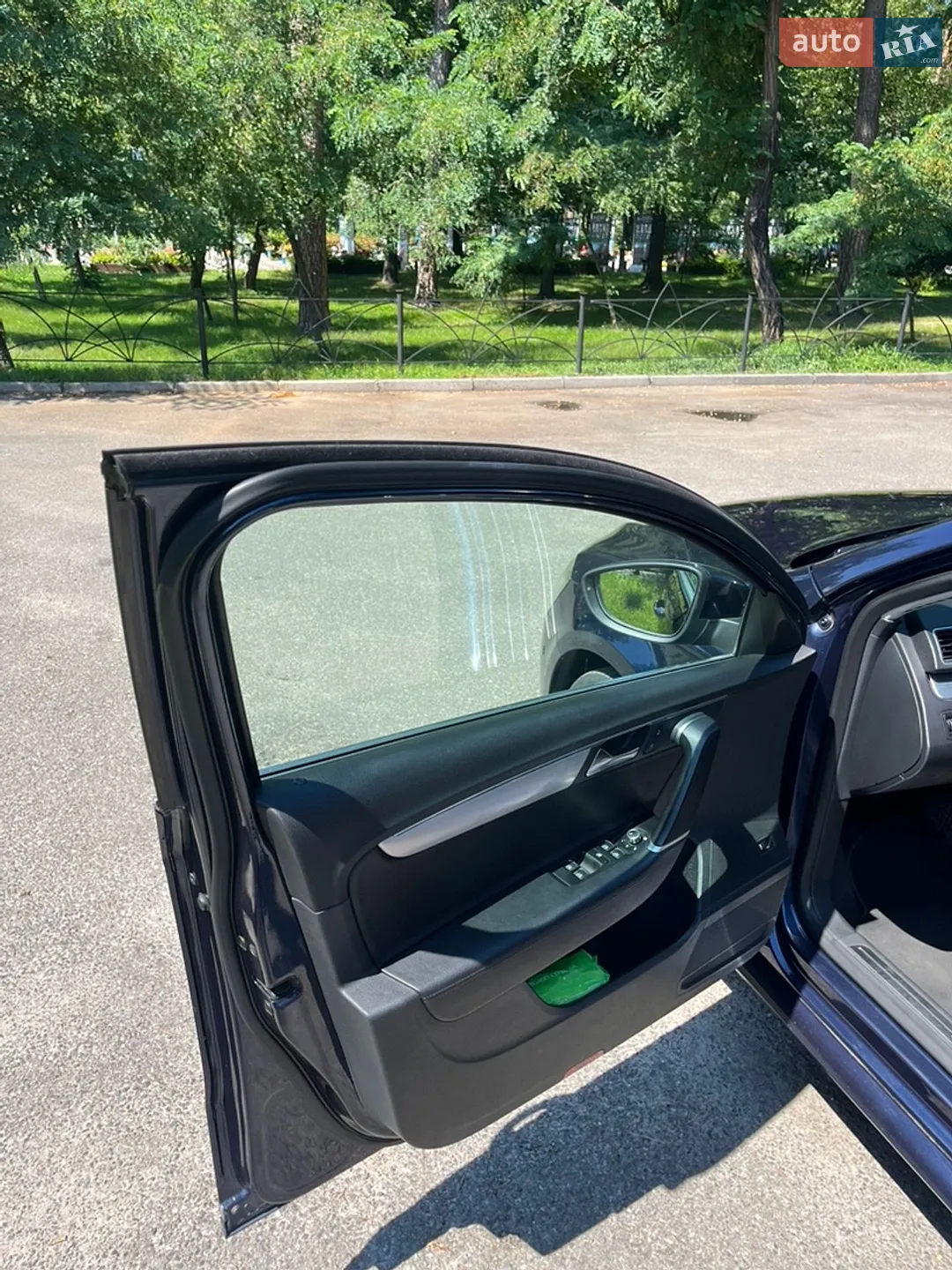 2011 Volkswagen Passat - мініатюра 17