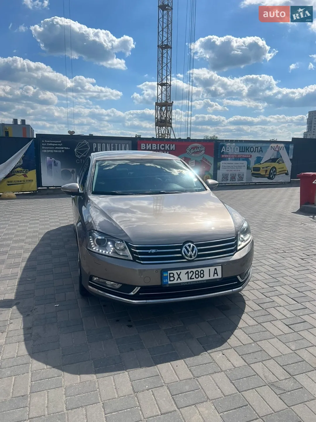 2011 Volkswagen Passat - фото 1