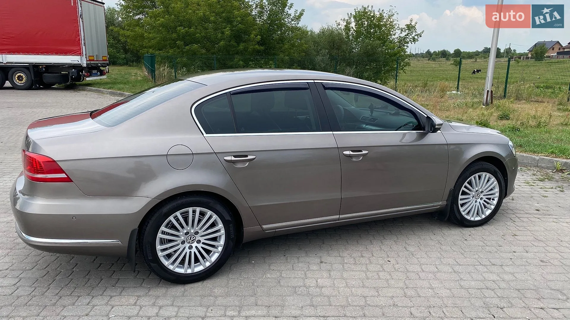 2011 Volkswagen Passat - мініатюра 4