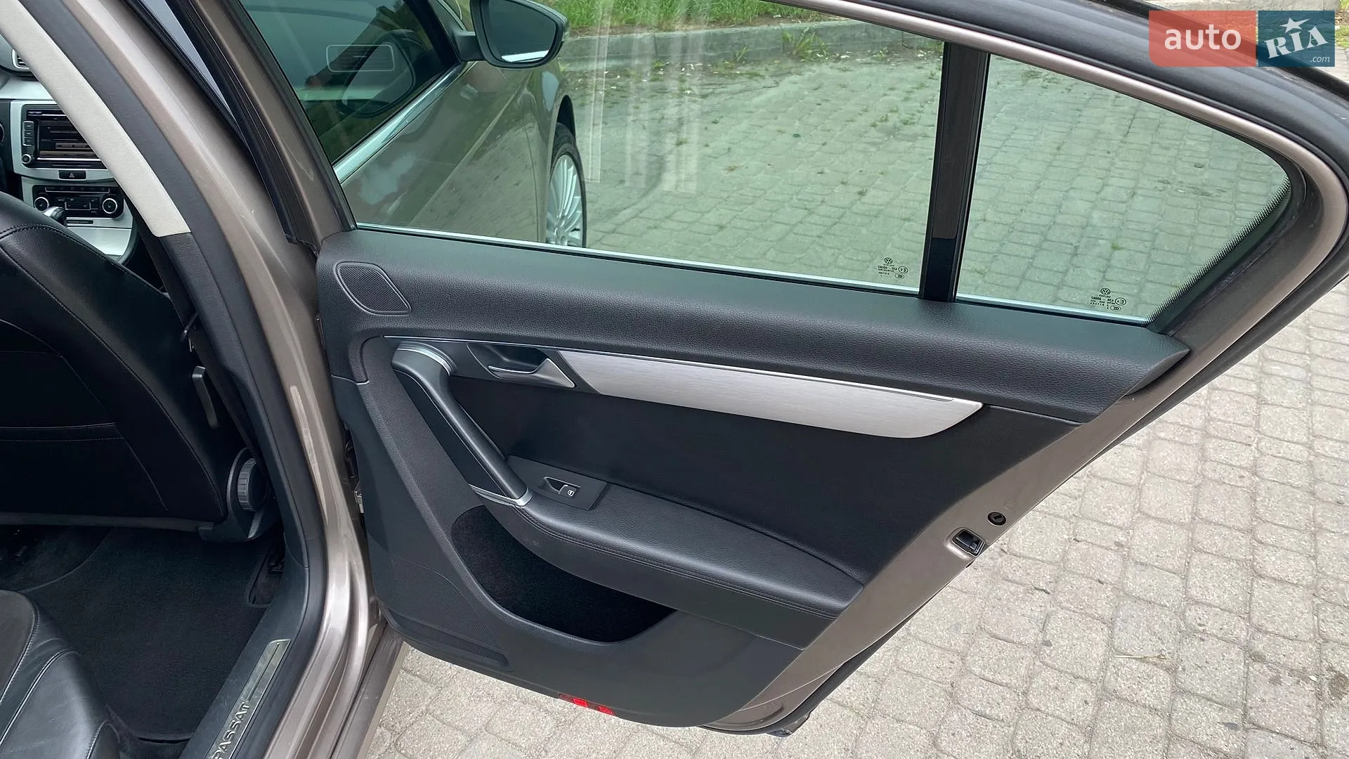 2011 Volkswagen Passat - мініатюра 13