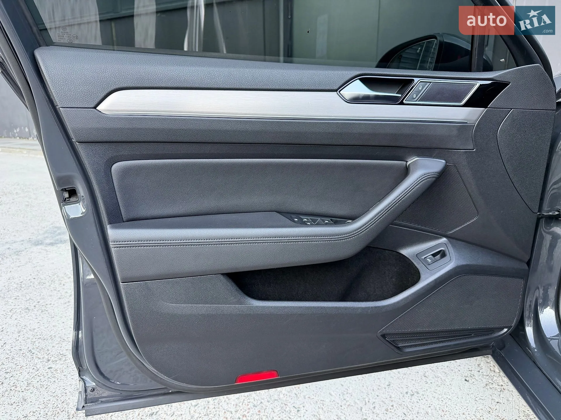 Volkswagen Passat 2016 VIN WVWZZZ3CZHE070117 фото оголошення 39 з 84