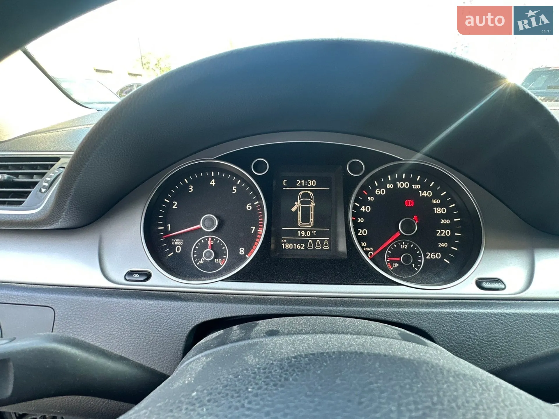 2011 Volkswagen Passat - мініатюра 16