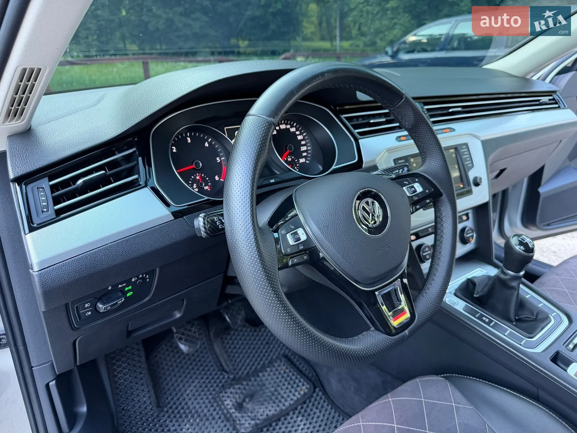 2015 Volkswagen Passat - мініатюра 14