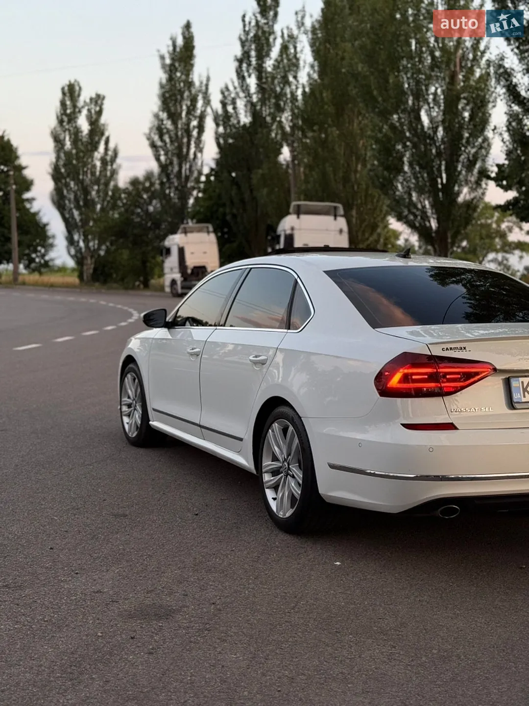 2016 Volkswagen Passat - мініатюра 10