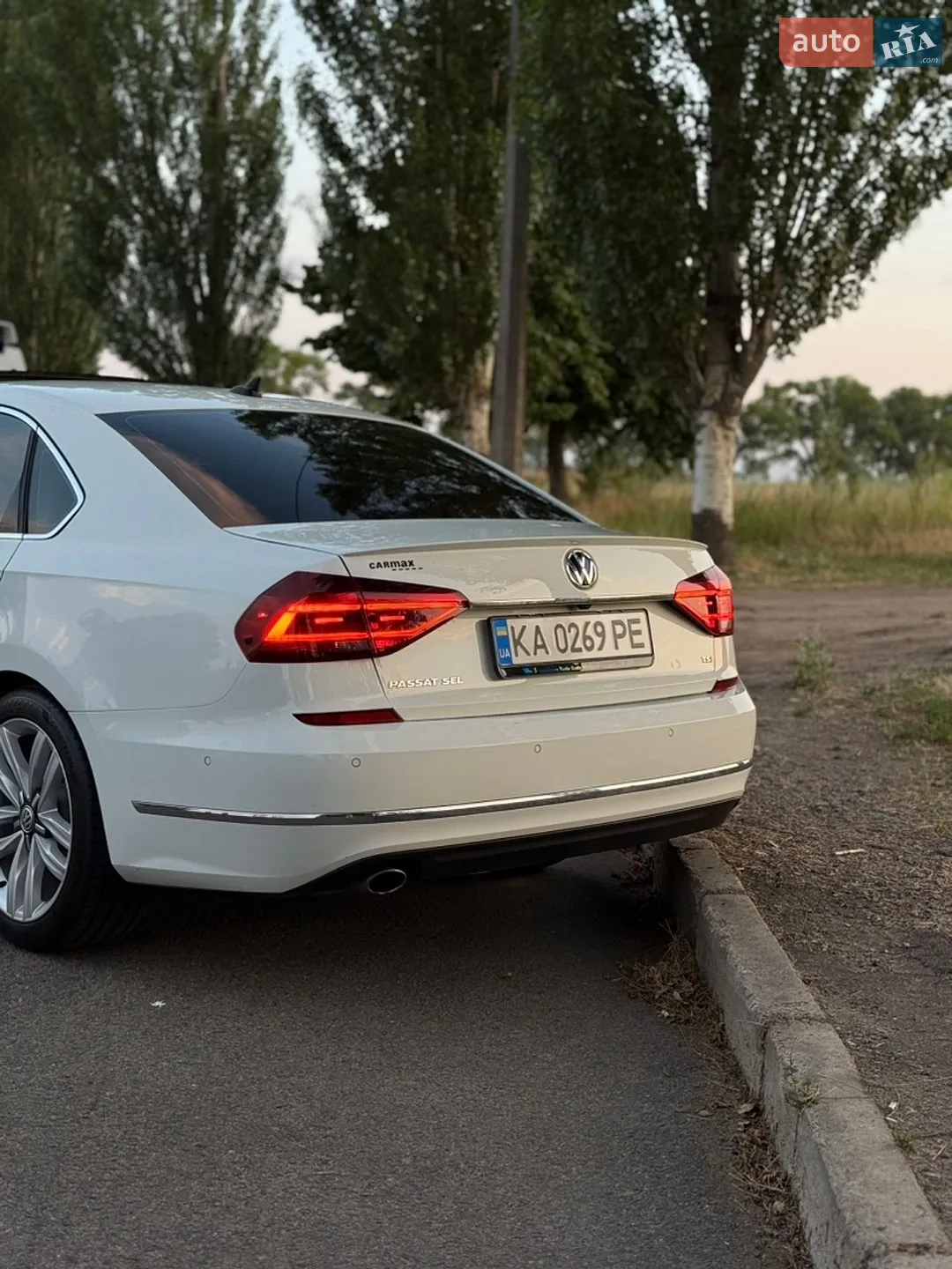 2016 Volkswagen Passat - мініатюра 11