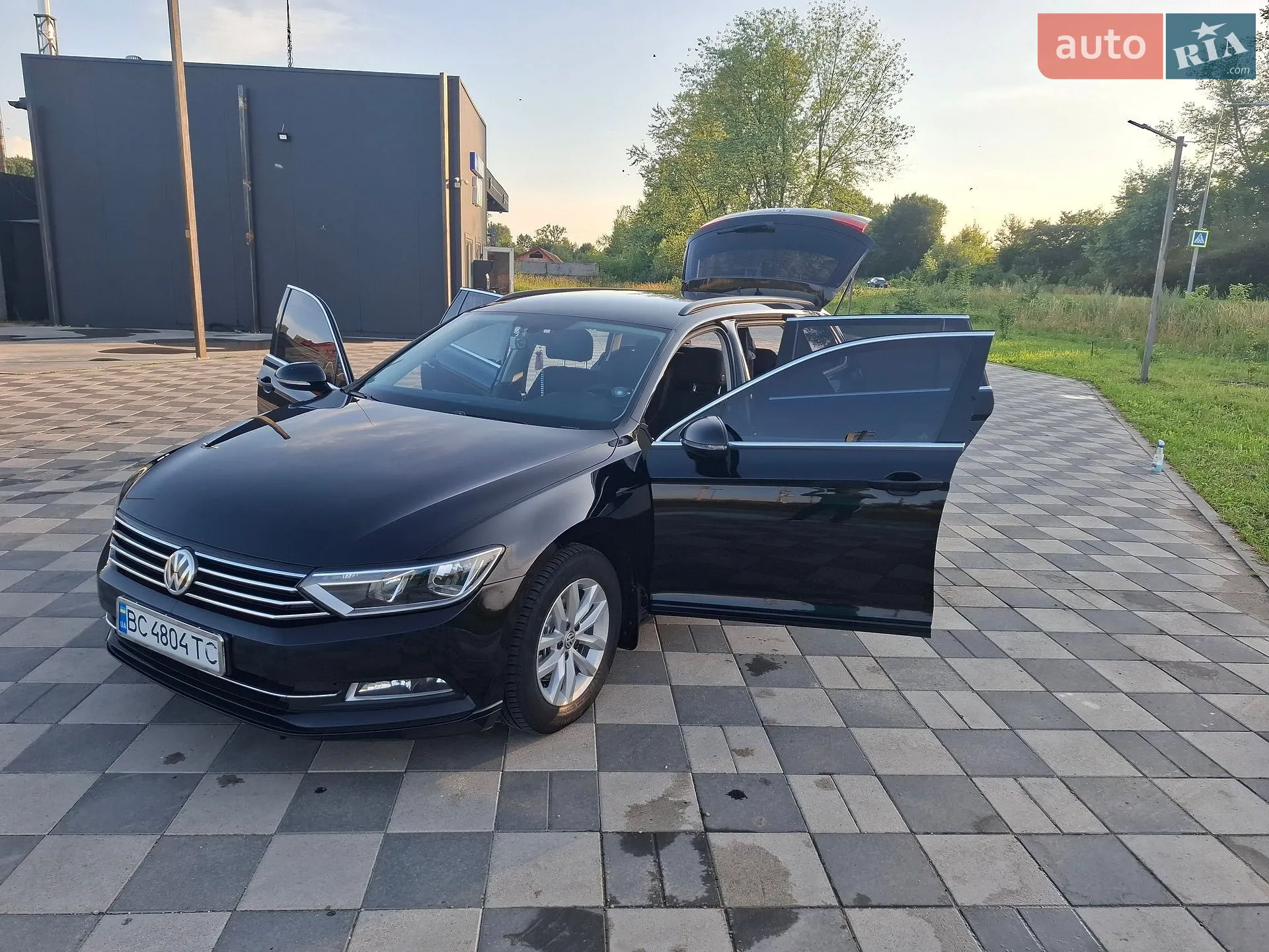 2017 Volkswagen Passat - мініатюра 10