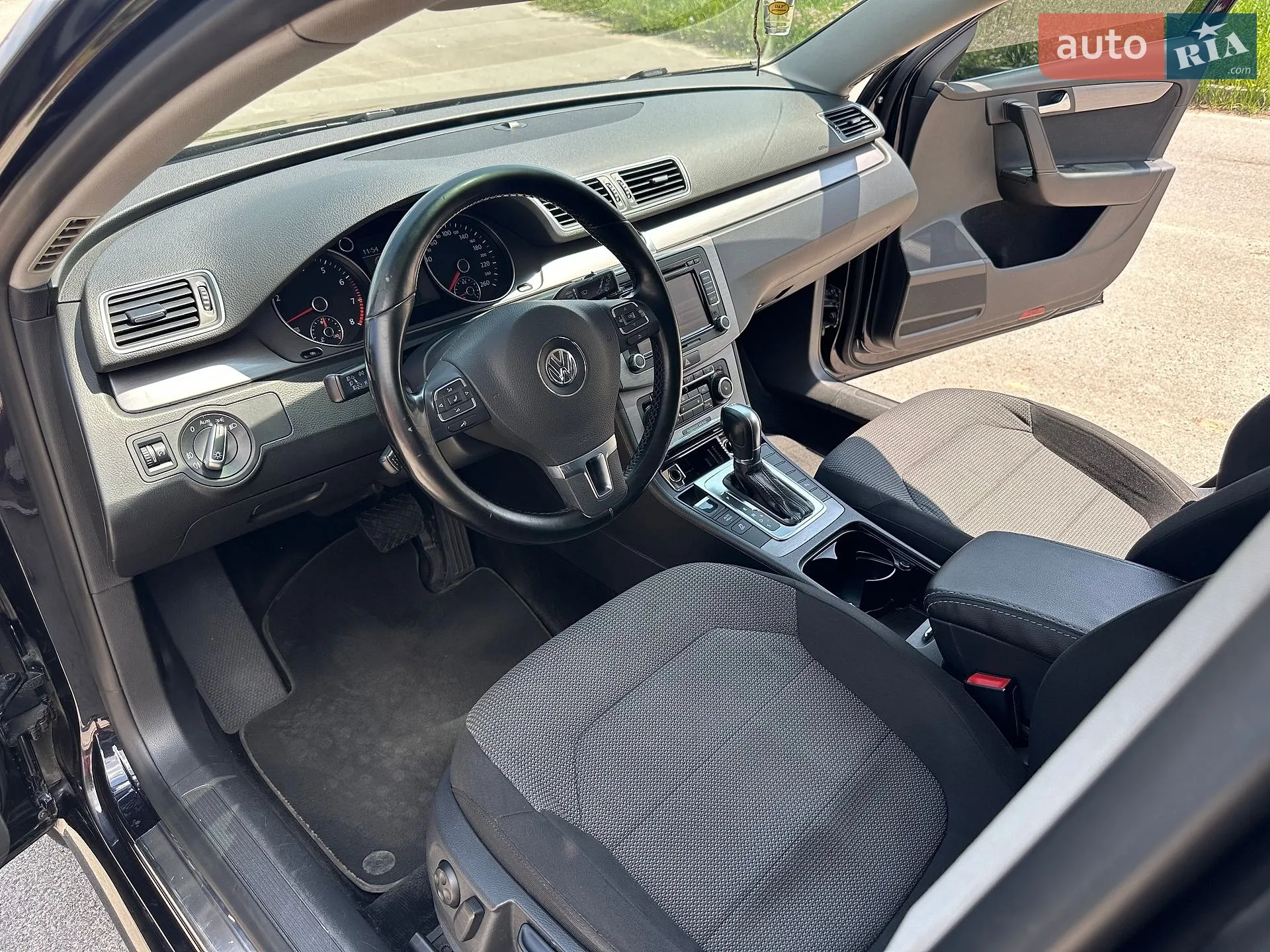 2011 Volkswagen Passat - мініатюра 19