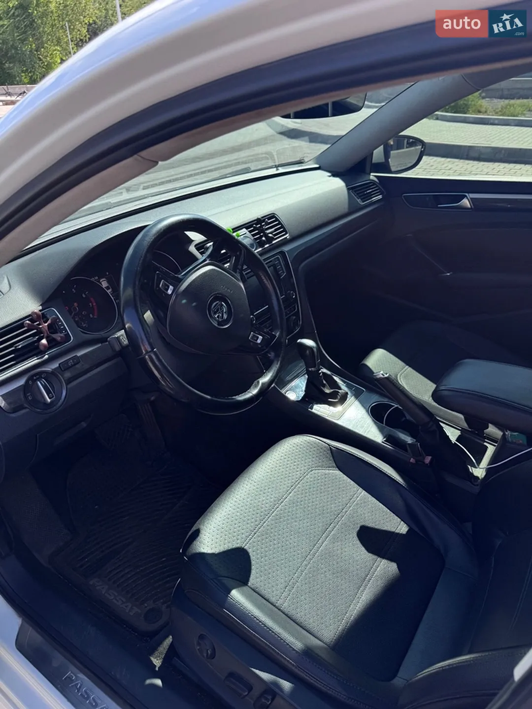 2016 Volkswagen Passat - мініатюра 8