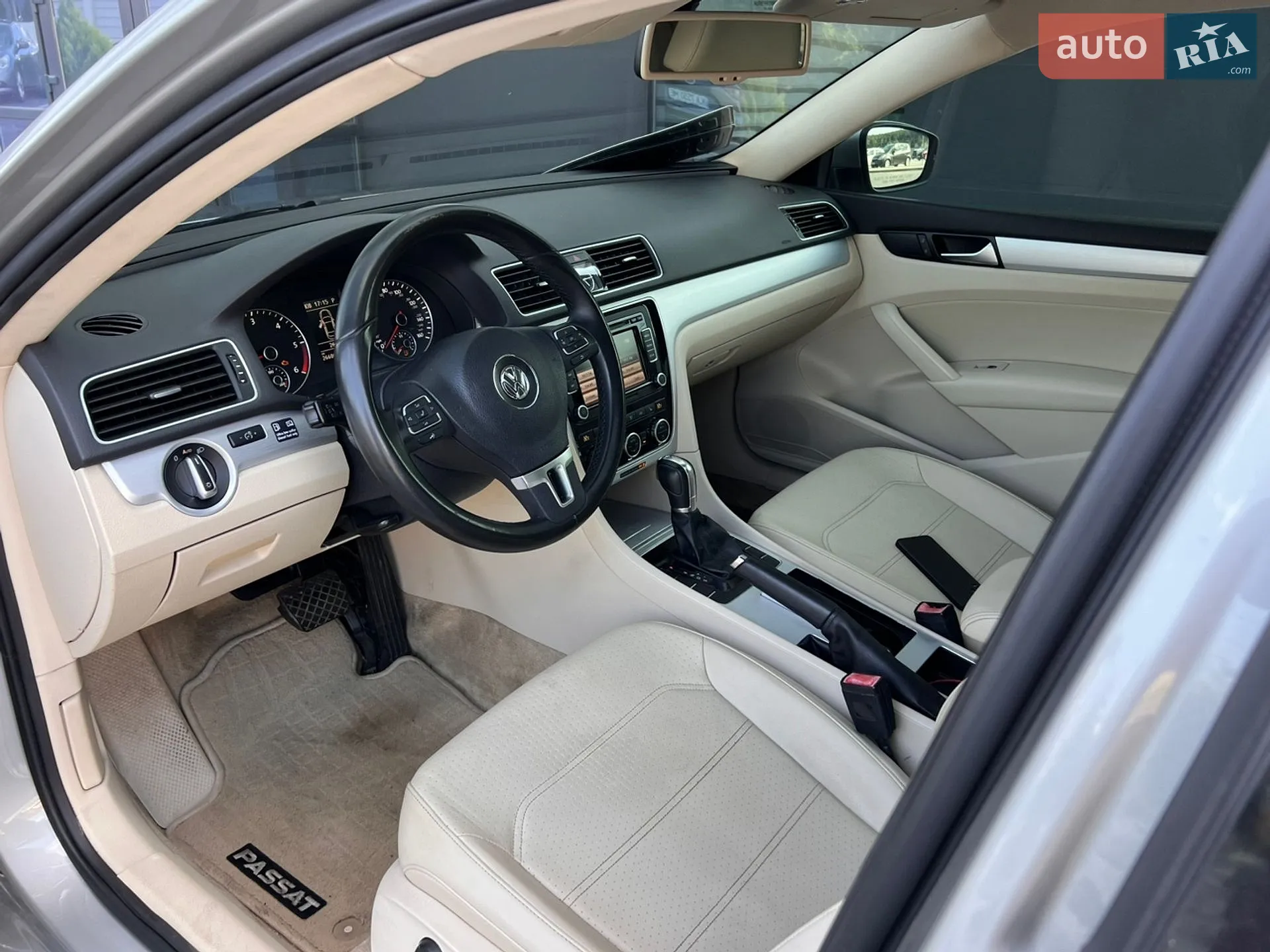 2013 Volkswagen Passat - мініатюра 32