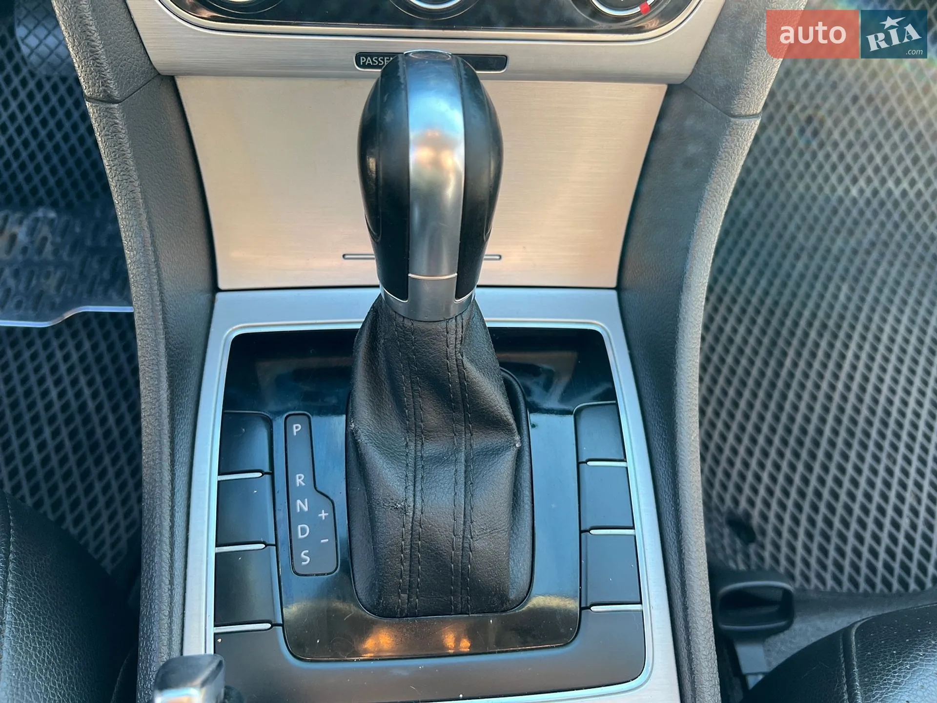 2012 Volkswagen Passat - мініатюра 30