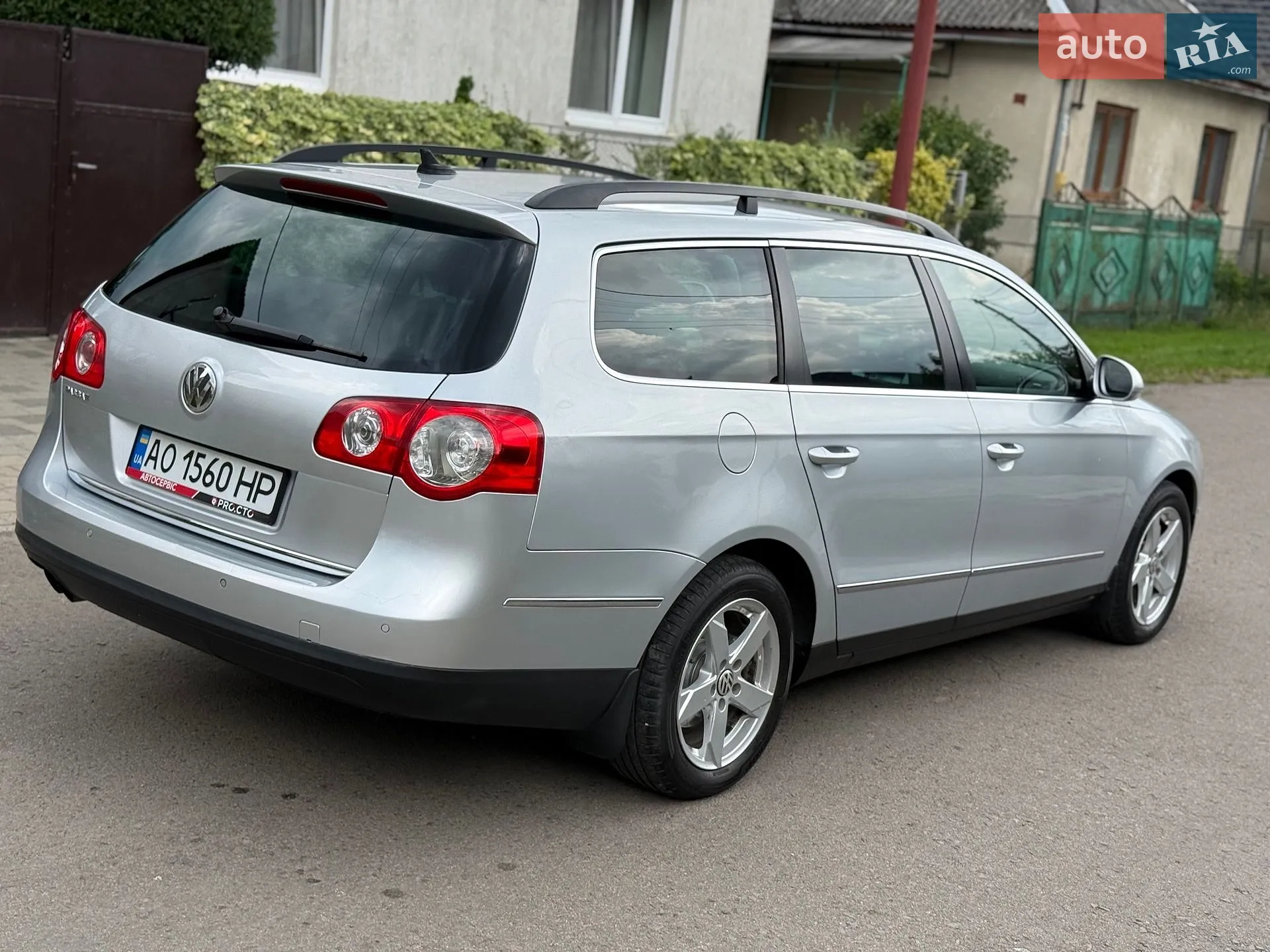 2010 Volkswagen Passat - мініатюра 32