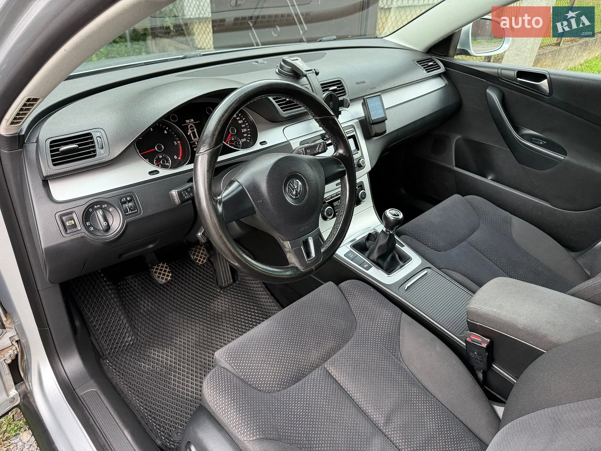 2010 Volkswagen Passat - мініатюра 33