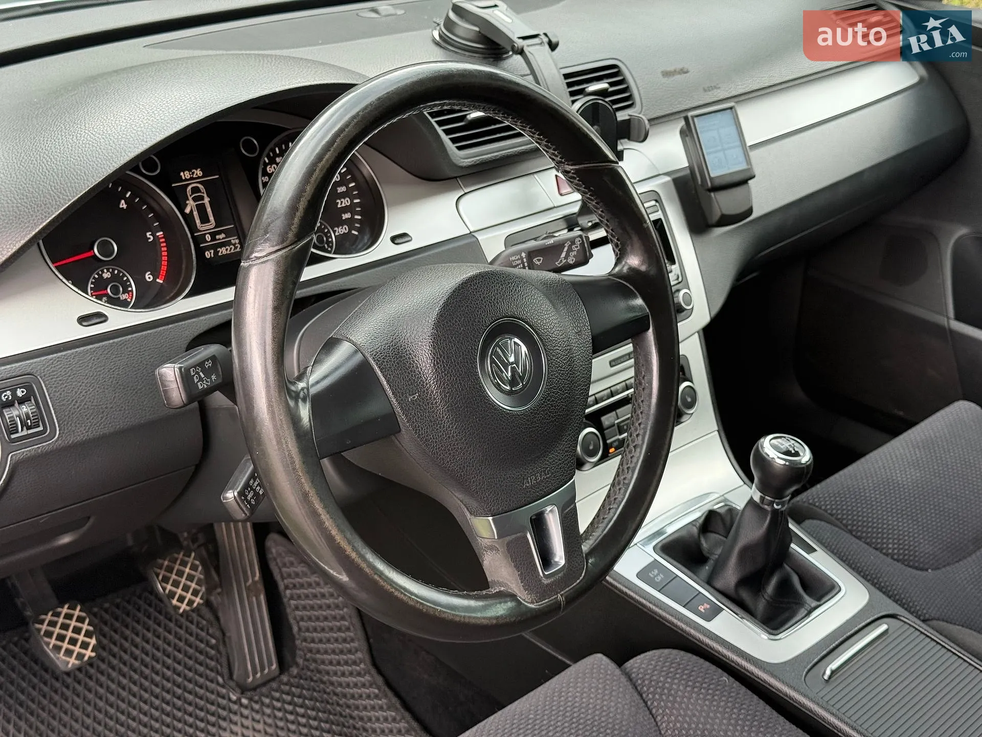 2010 Volkswagen Passat - мініатюра 10